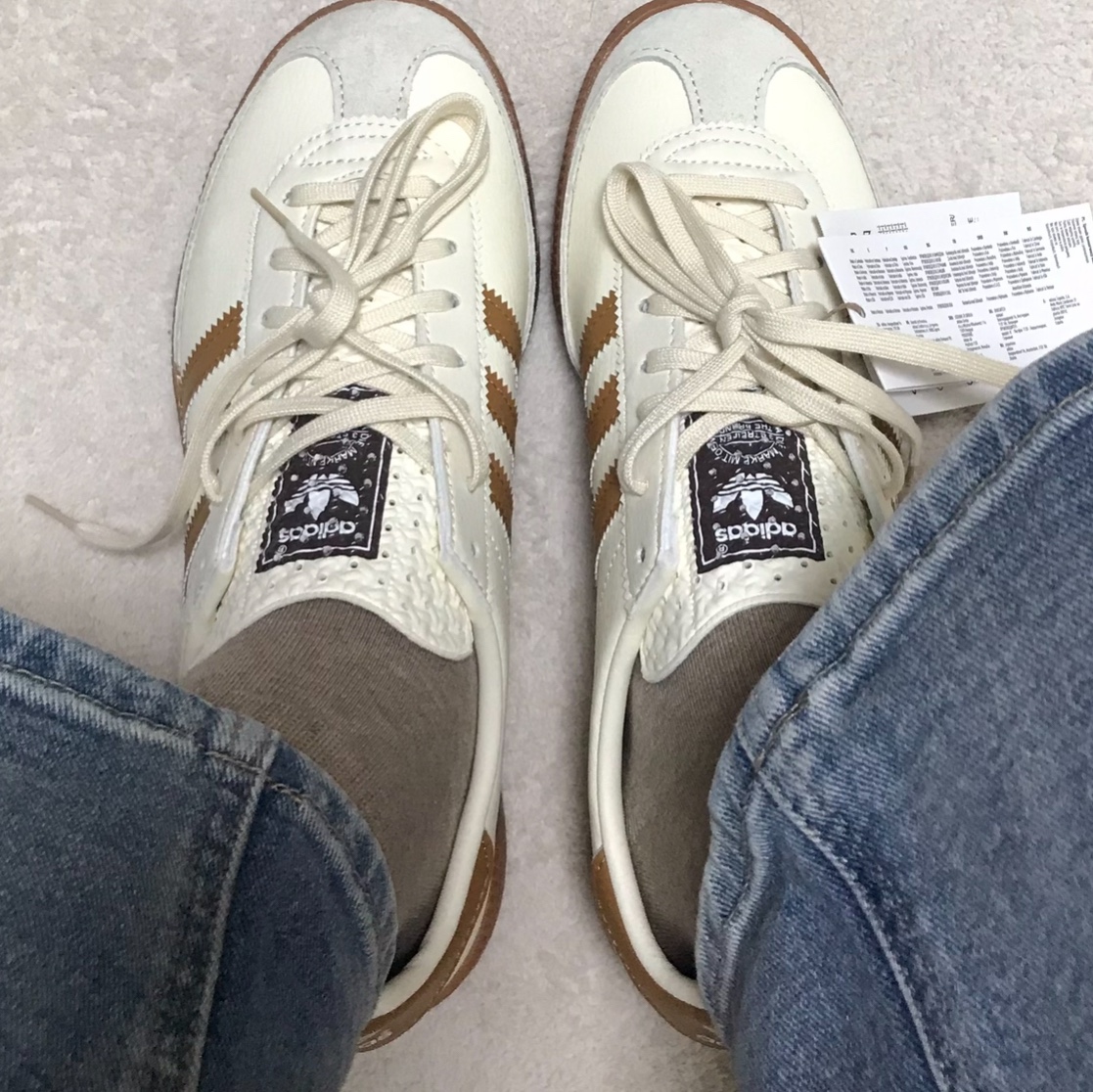 Adidas City Series Triest Cream White 착용 스타일