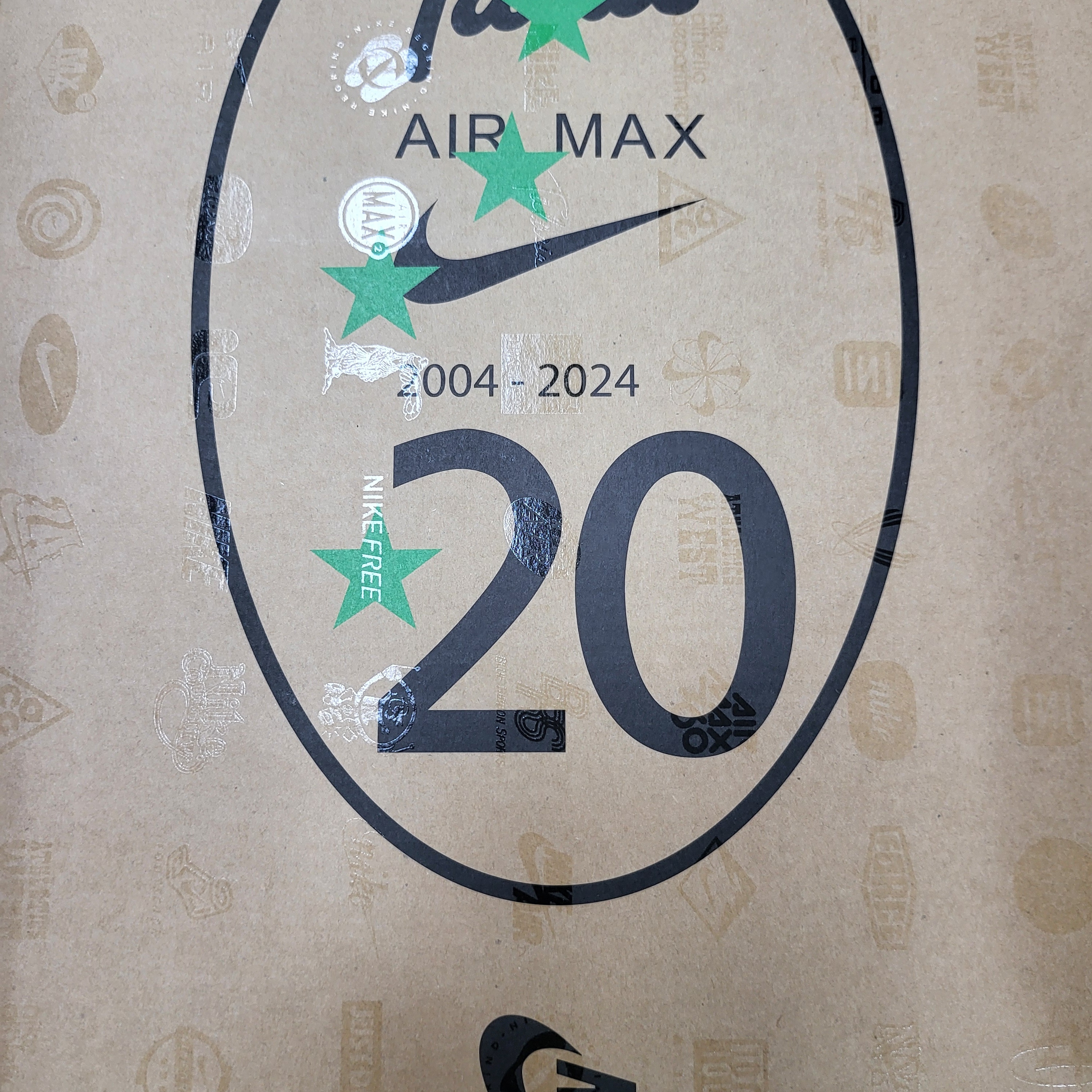 Nike x Patta Air Max 1 20th Anniversary Chlorophyll 착용 스타일 - 1