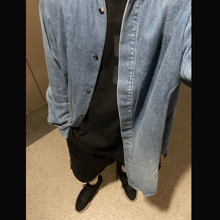 Fear of God Long Sleeve Airbrush 8 T-Shirt Black, Adidas x Fear of God Athletics I Basketball Carbon 착용 스타일
