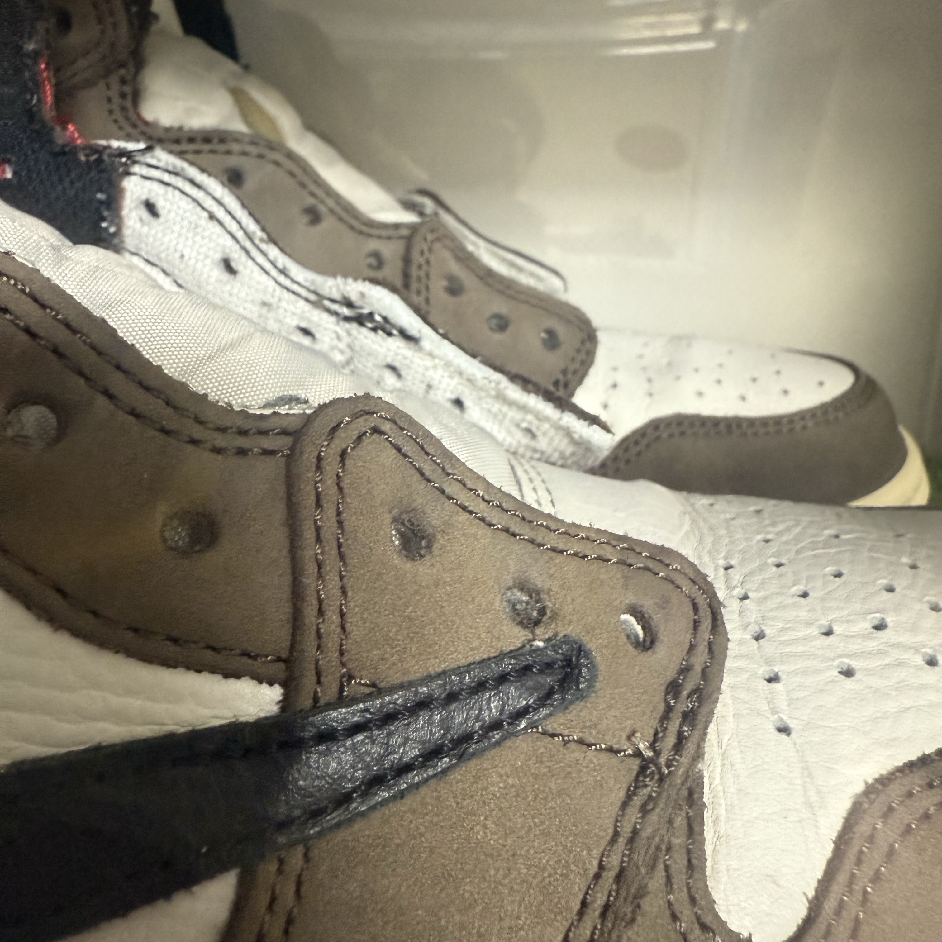 Jordan 1 x Travis Scott Retro High OG SP Mocha 착용 스타일