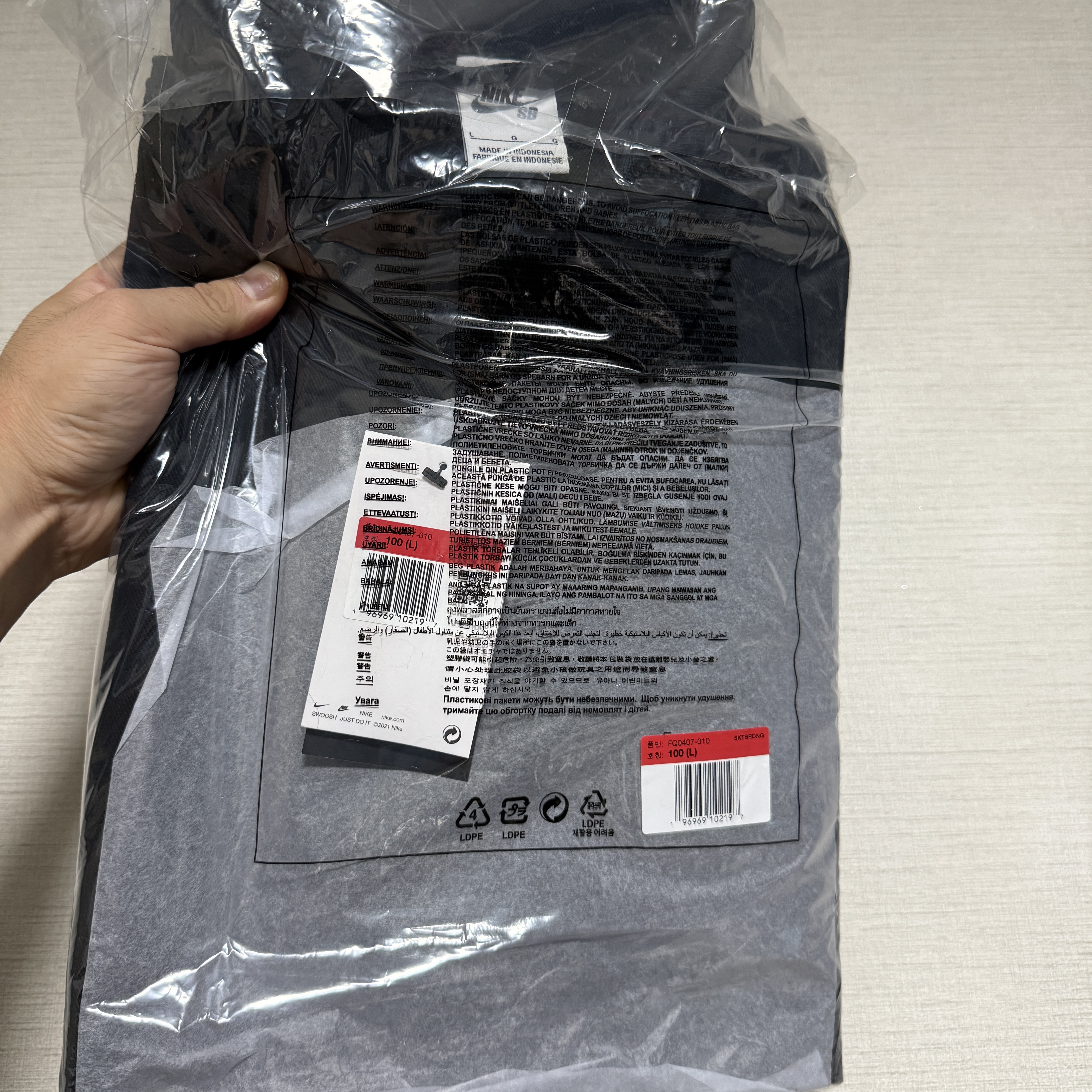 Nike SB Woven Twill Premium Skate Jacket Black - Asia 착용 스타일