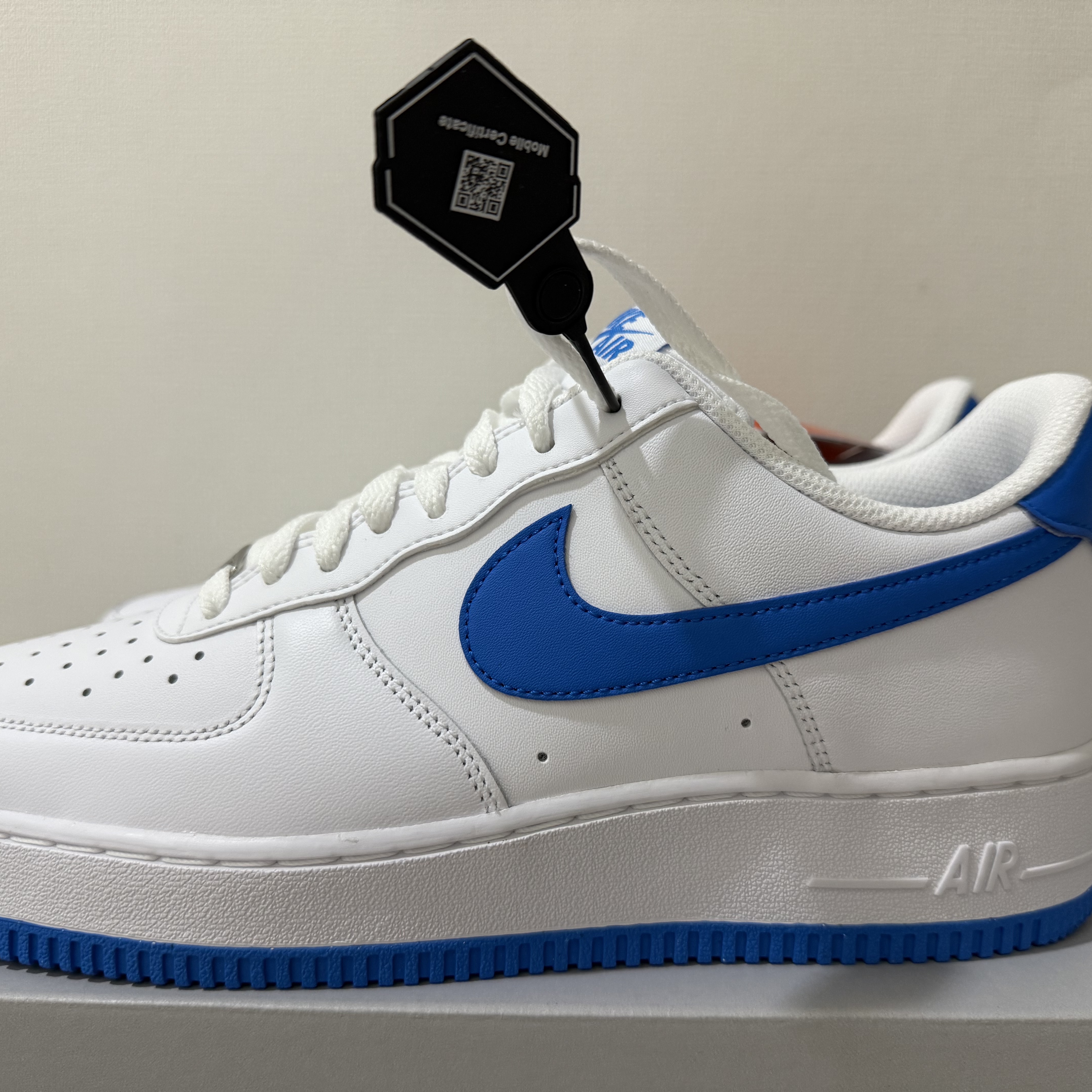 Nike Air Force 1 '07 White Photo Blue 착용 스타일 - 1