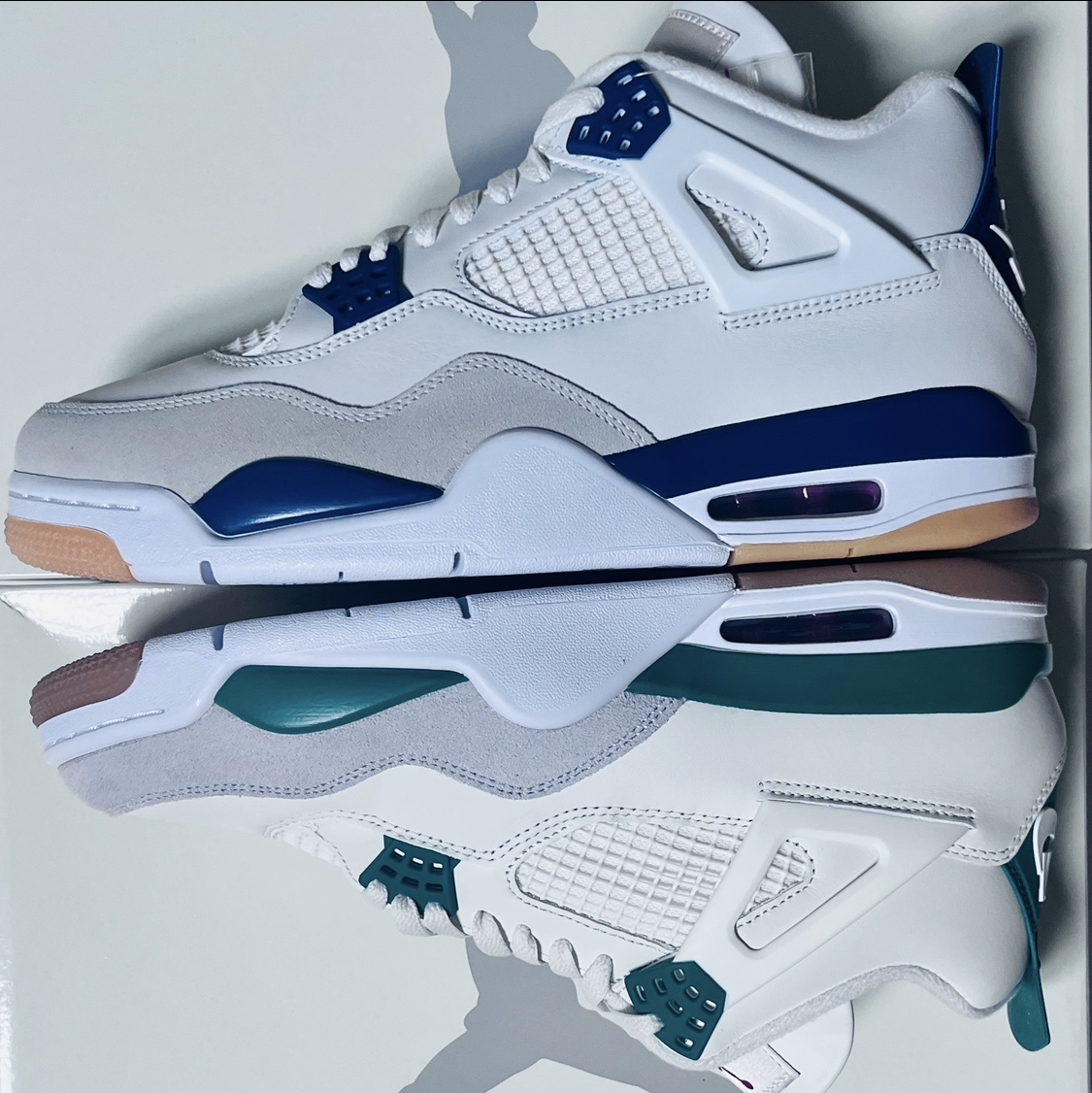 Jordan 4 x Nike SB Retro SP Pine Green, Jordan 4 x Nike SB Retro SP Navy 착용 스타일 - 2