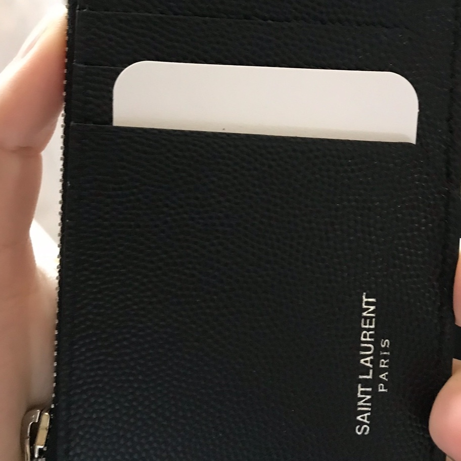 Saint Laurent Fragments Zipped Card Case in Smooth Leather Black 착용 스타일