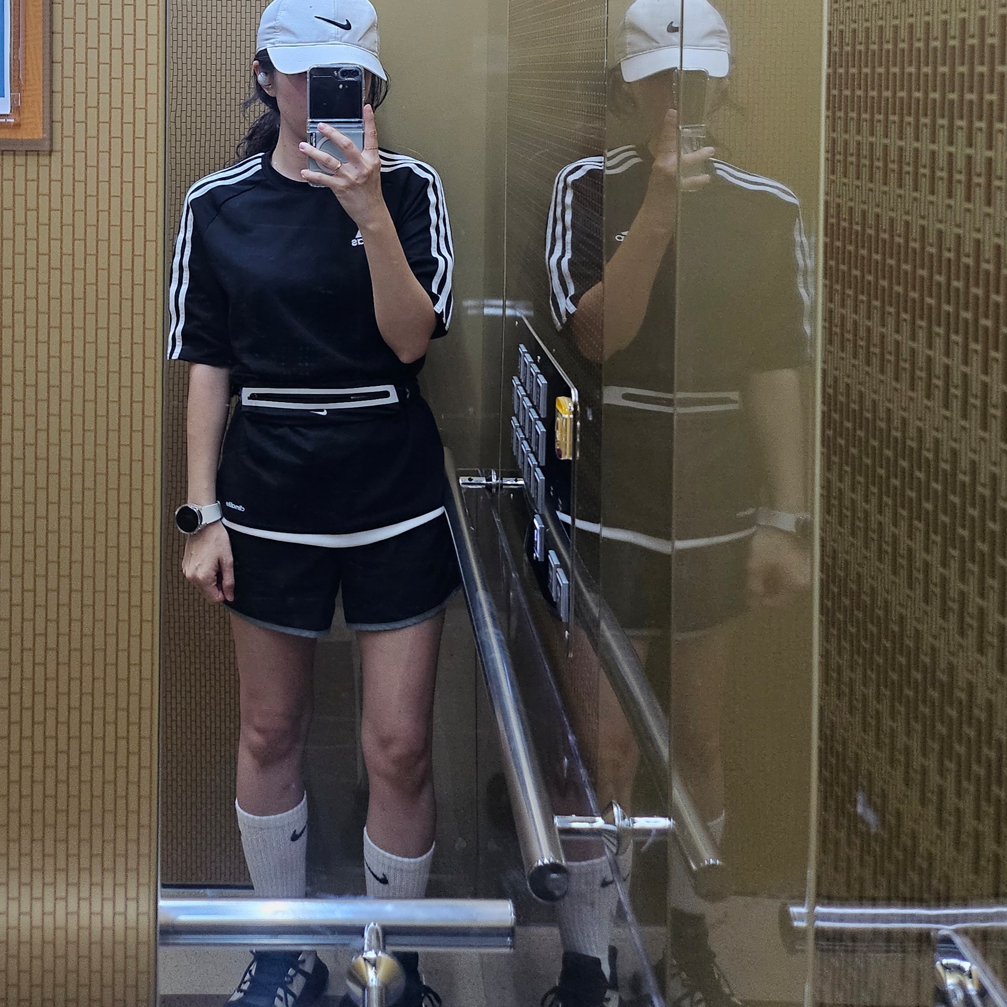 Nike Legacy 91 Tech Cap White, Nike Everyday Cushioned Training Crew Socks White (3 Pack/Korean Ver.) 착용 스타일