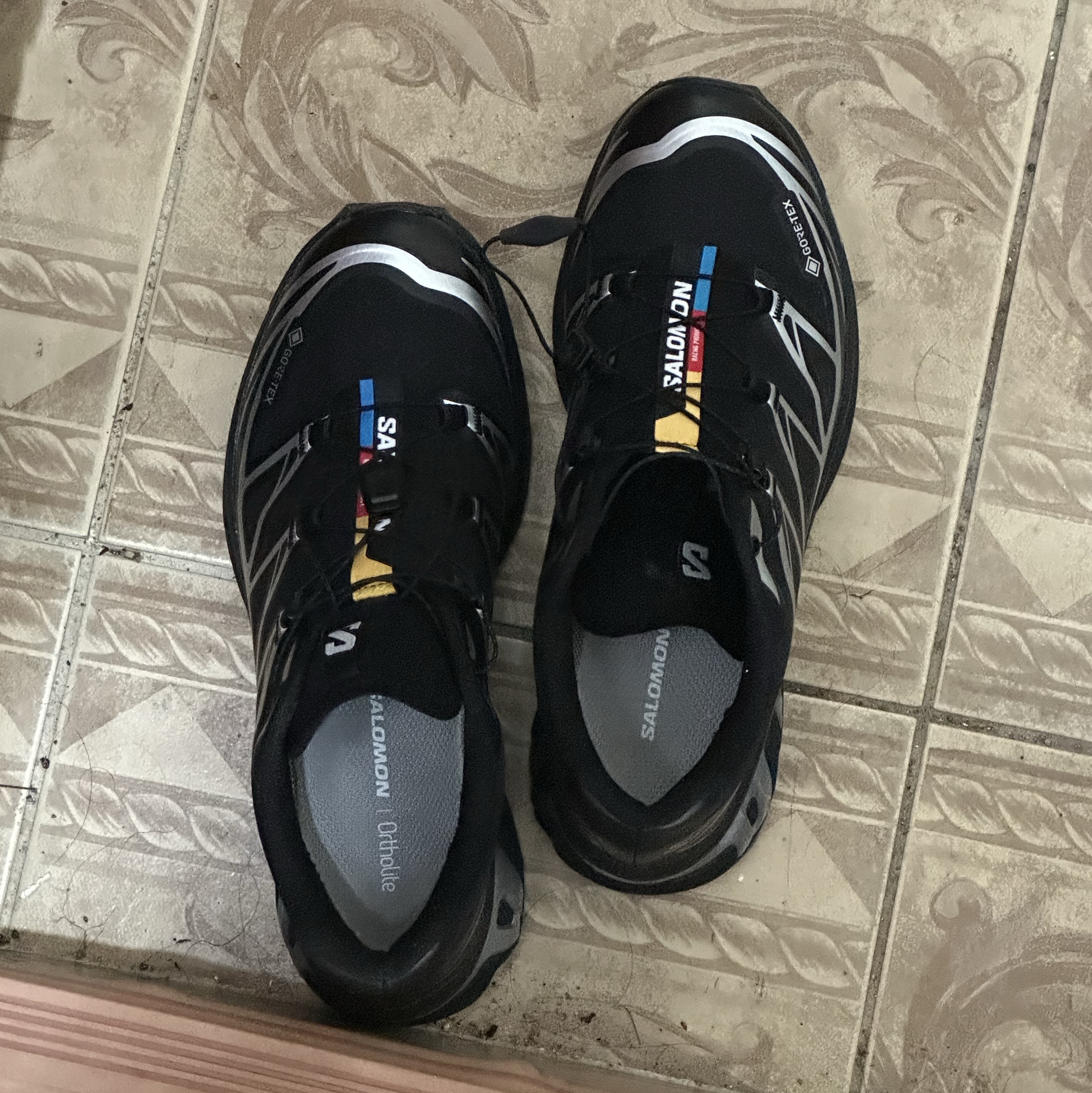 Salomon XT-6 GTX Black Silver 착용 스타일