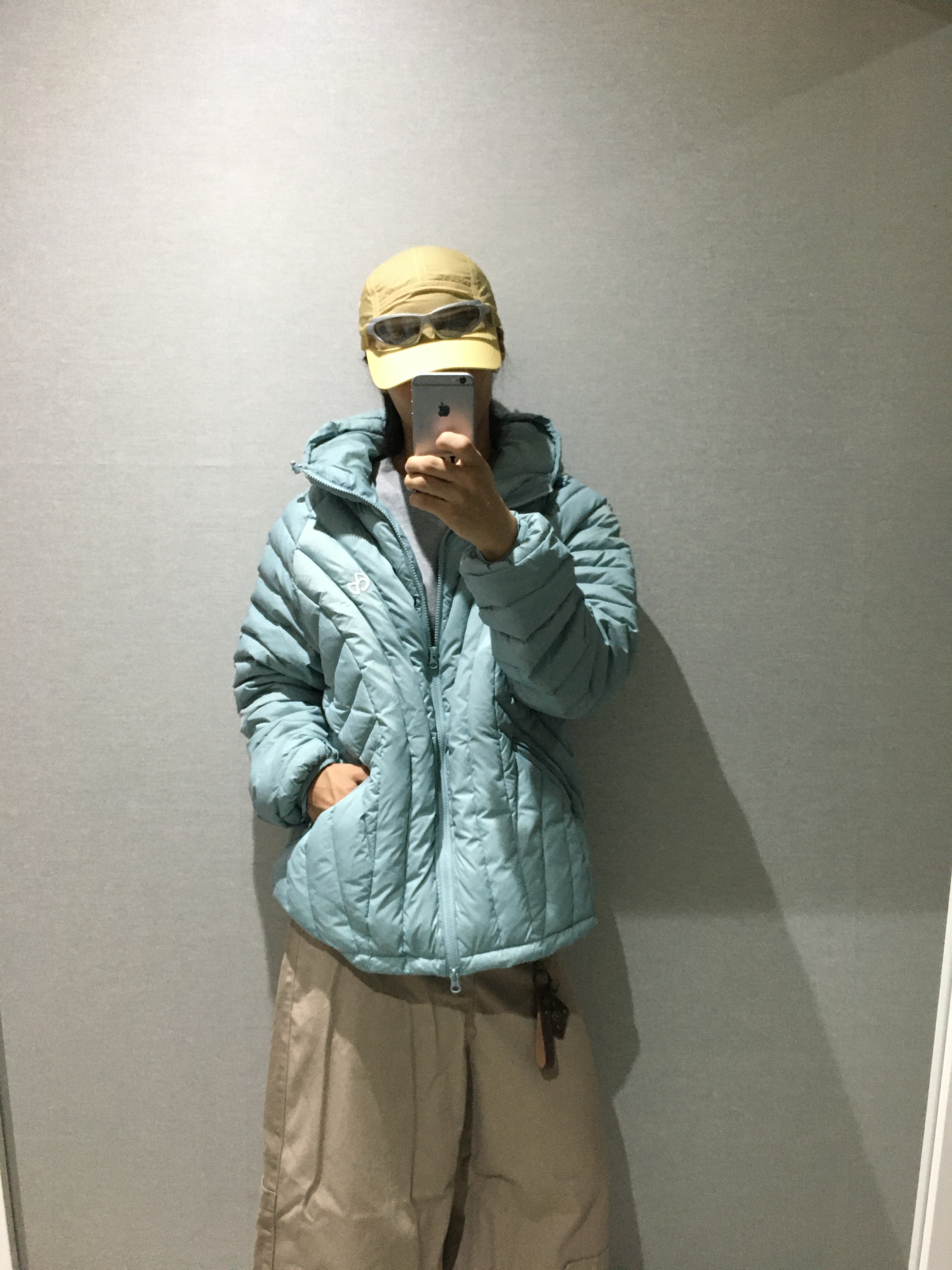 [KREAM 단독] NOMANUAL Nubes Light Duck Down Marina 착용 스타일 - 3