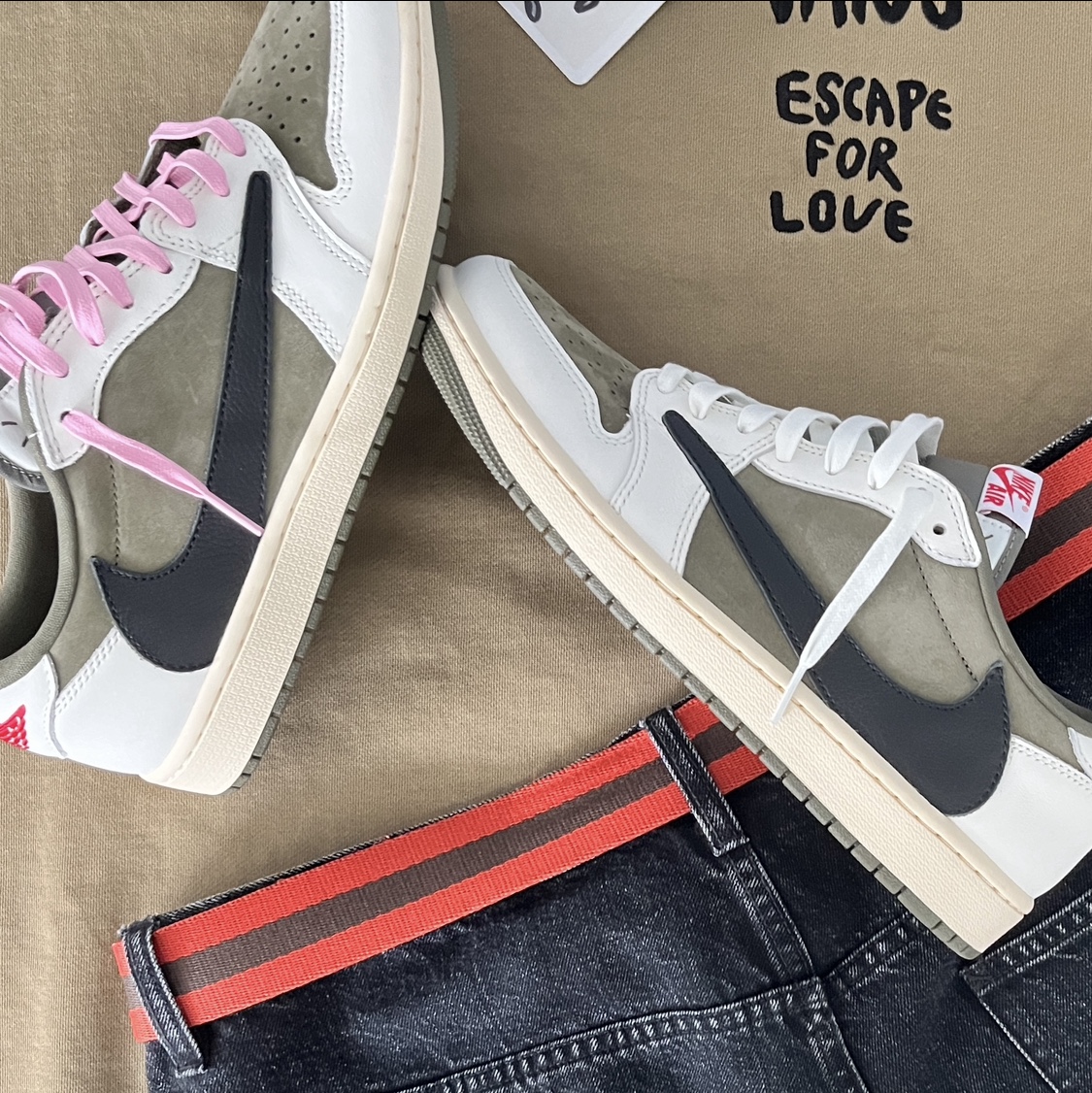 Jordan 1 x Travis Scott Retro Low OG SP Reverse Olive, Supreme x Nike Denim Short Black - 24SS 착용 스타일 - 2