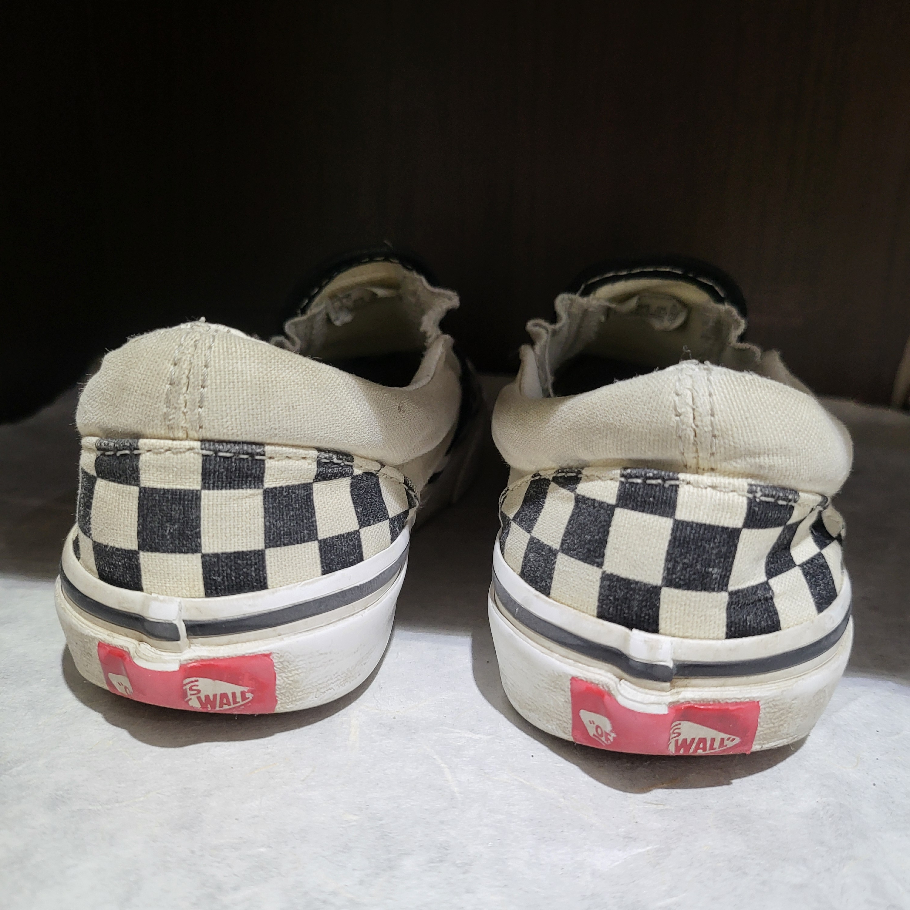Vans Slip-On Checkerboard 착용 스타일