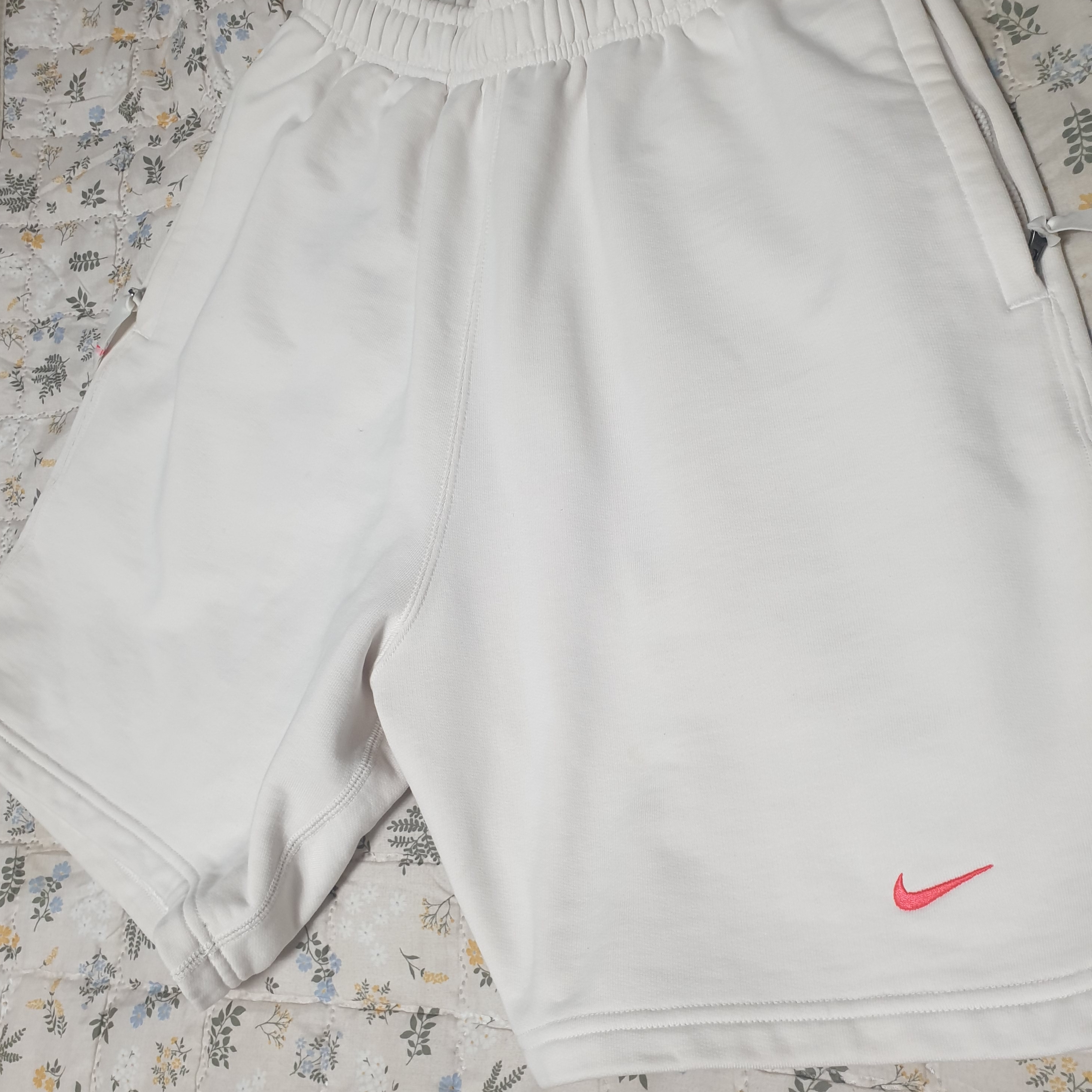 Nike Solo Swoosh French Terry Shorts Phantom - Asia 착용 스타일