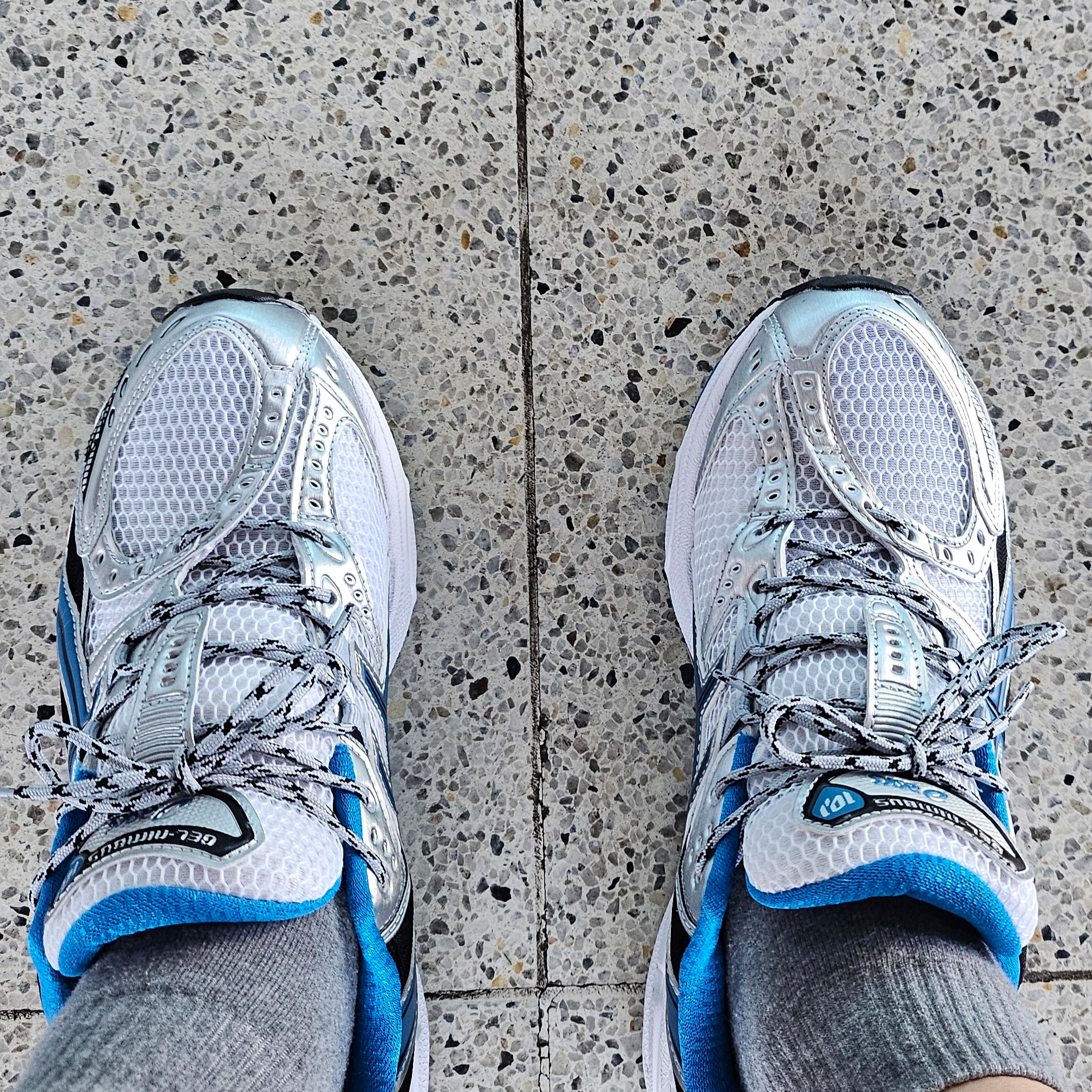 Asics Gel-Nimbus 10.1 White Directoire Blue 착용 스타일