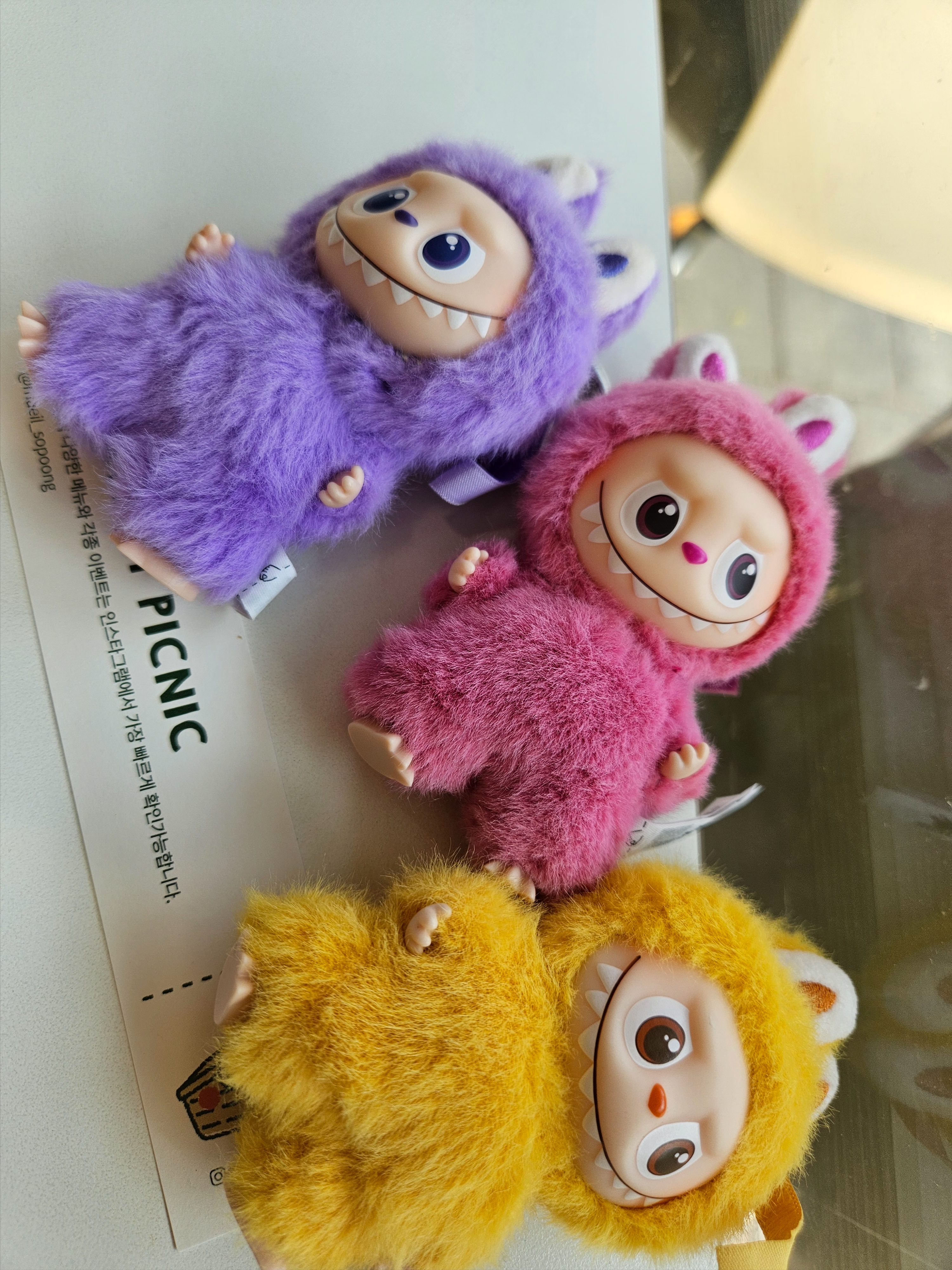 Pop Mart Labubu The Monsters Pin For Love Series Vinyl Plush Pendant (N-Z) Q (Opened Case), Pop Mart Labubu The Monsters Pin For Love Series Vinyl Plush Pendant (N-Z) Y (Opened Case) 착용 스타일 - 1
