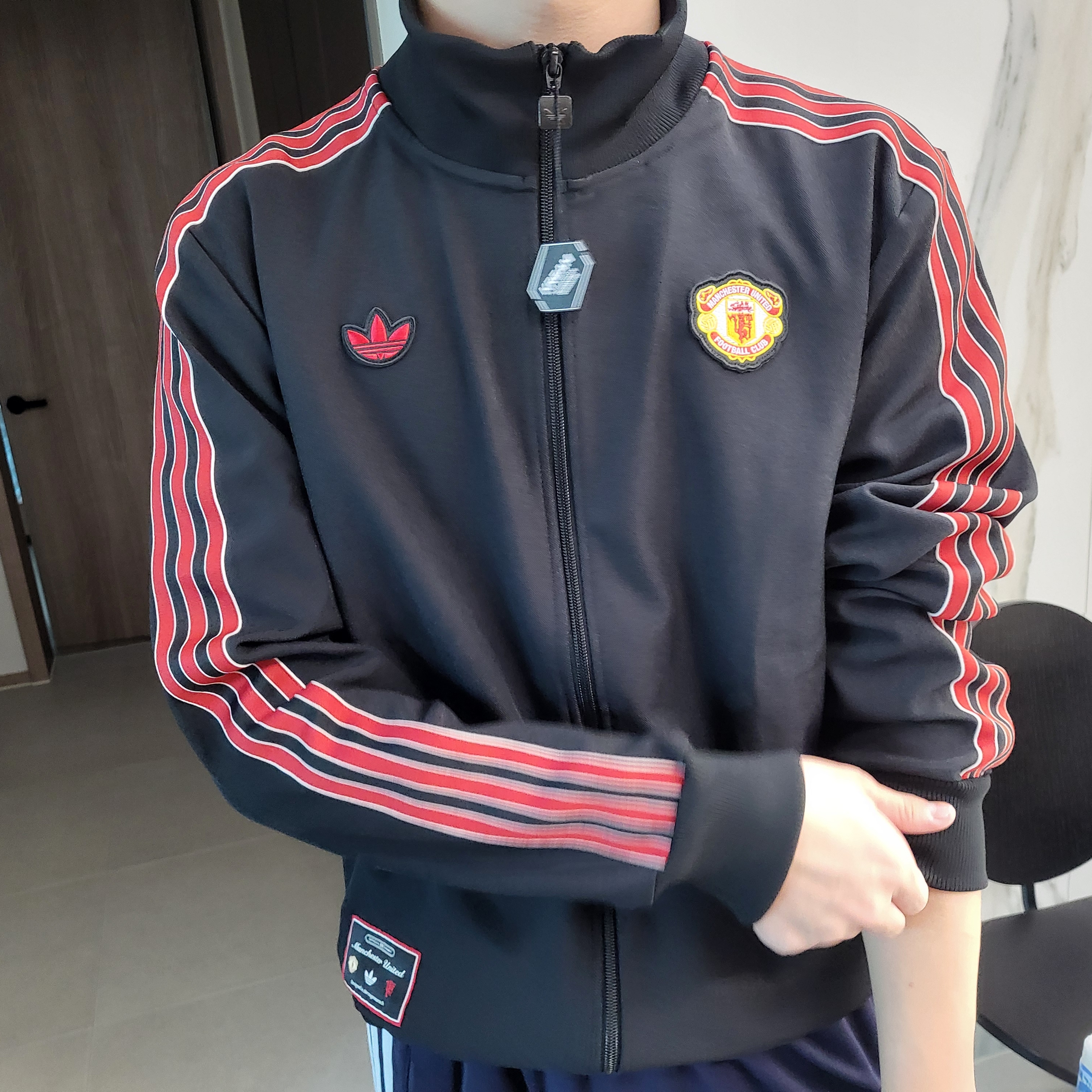 Adidas Manchester United Terrace Icon Track Top Black - KR Sizing 착용 스타일 - 2