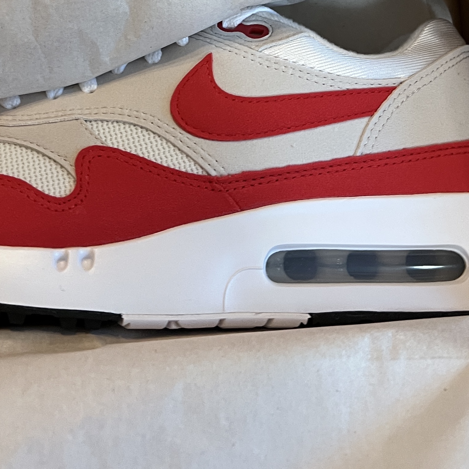 Nike Air Max 1 '86 Original Golf White University Red 착용 스타일
