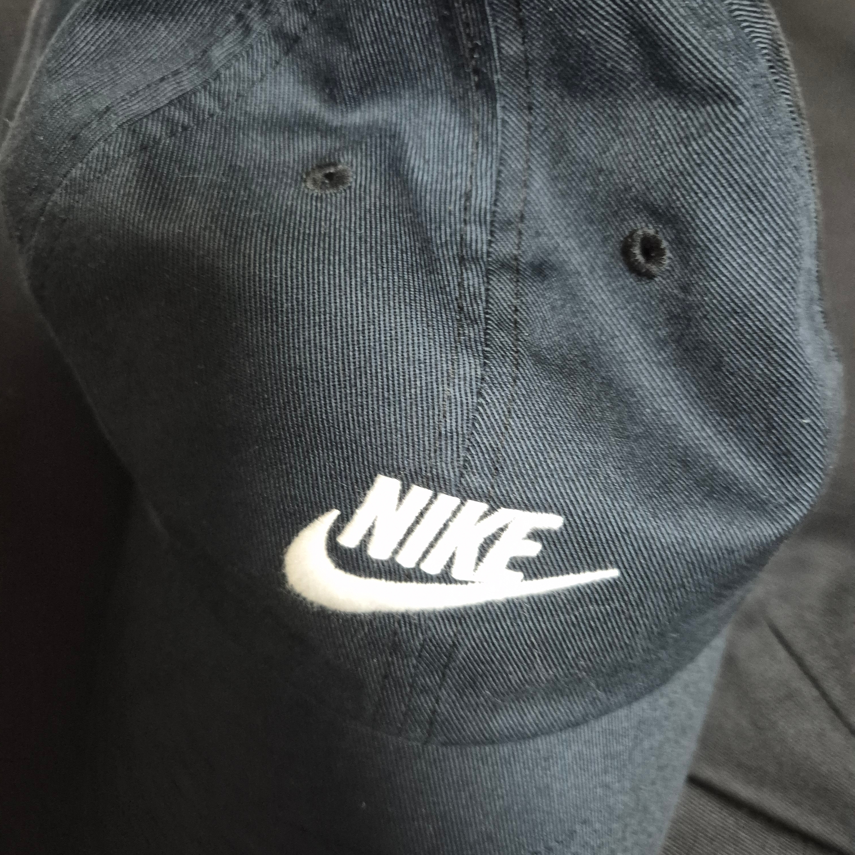 Nike Dri-Fit Club Structured Swoosh Cap Black 착용 스타일
