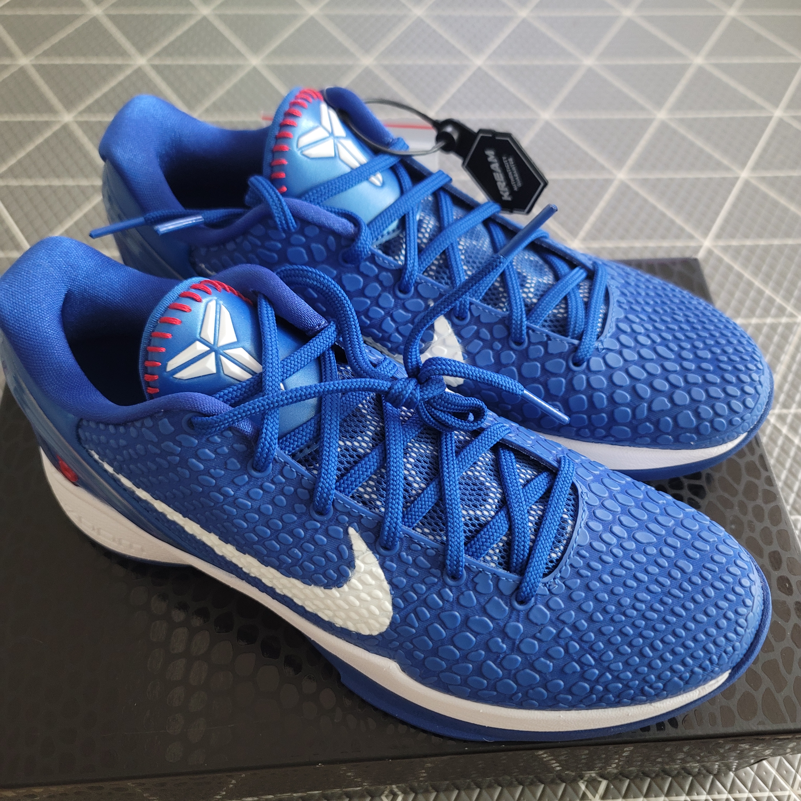 Nike Kobe 6 Protro Game Royal White 착용 스타일