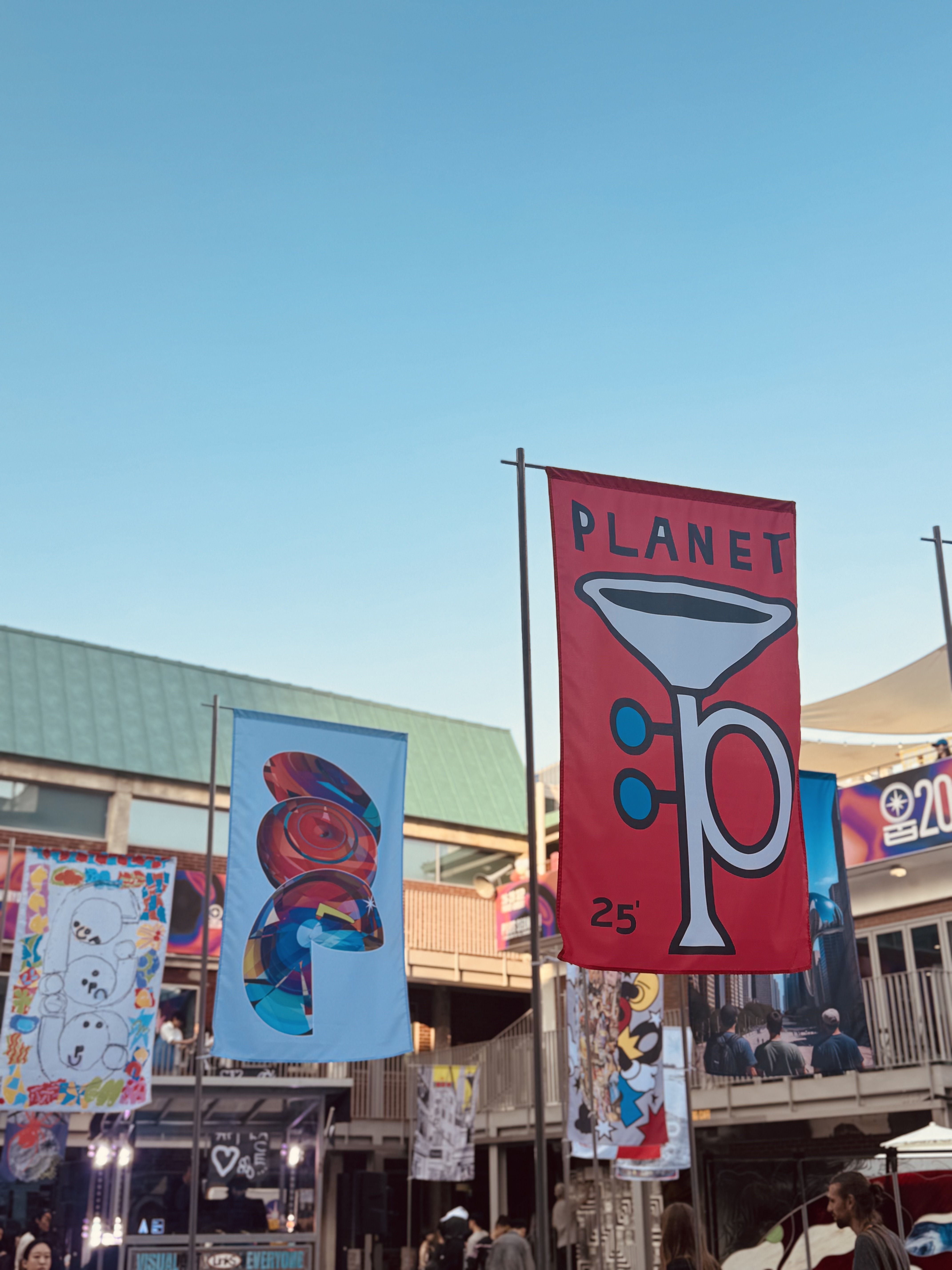 OOPSeoul 2025 - Visual Art Festival 착용 스타일 - 4