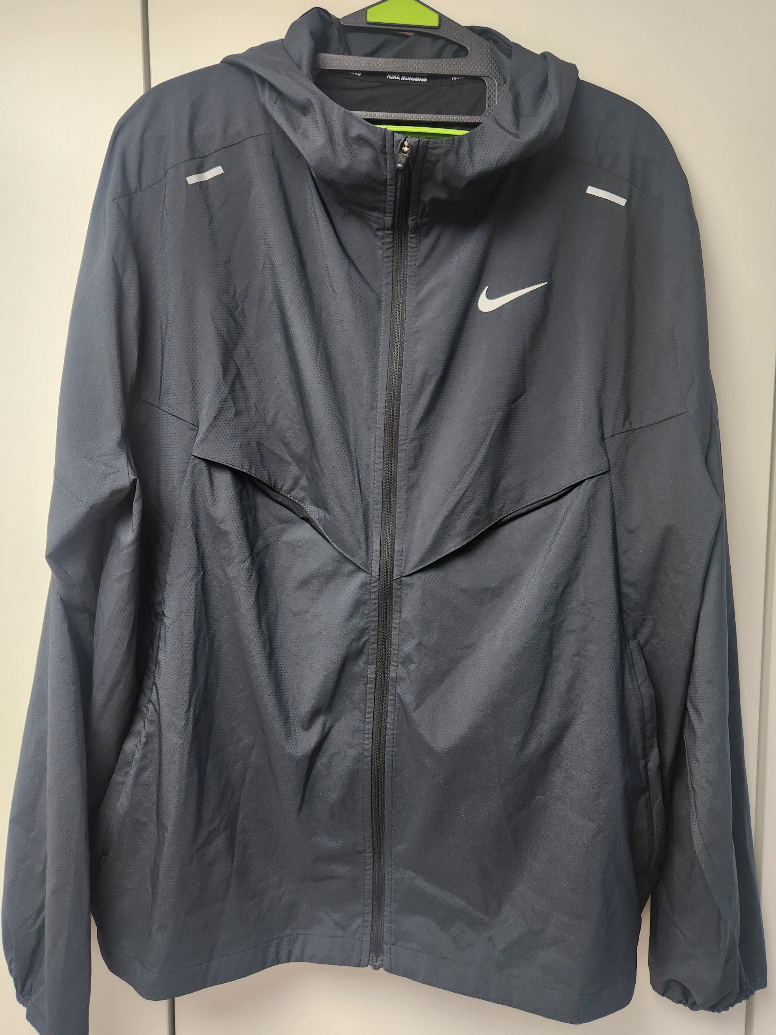 Nike Windrunner Running Jacket Black - Asia 착용 스타일