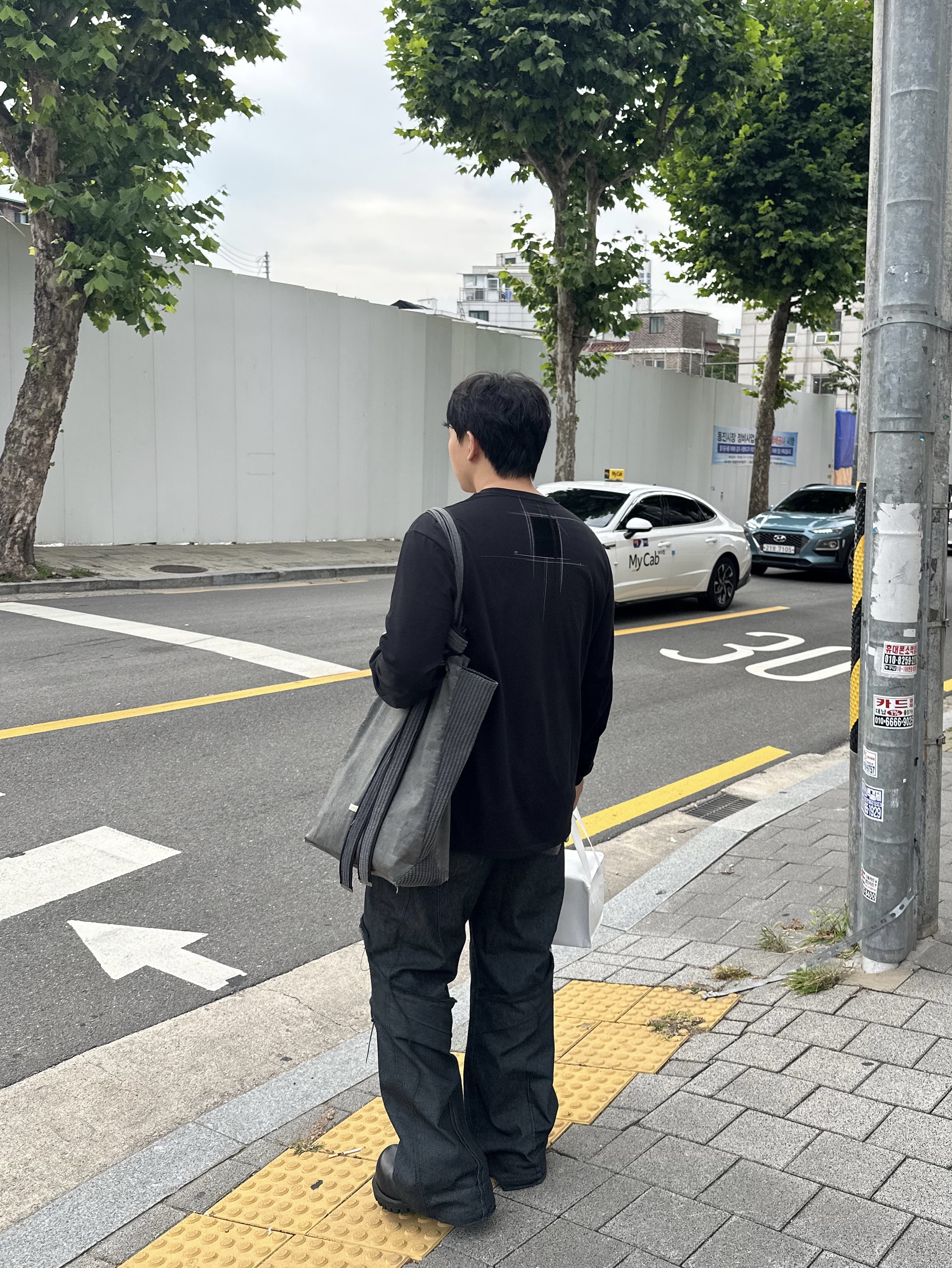 Xlim Ep.6 01 Sleeve T-Shirt Black, Xlim Ep.6 04 Trousers Black 착용 스타일 - 2
