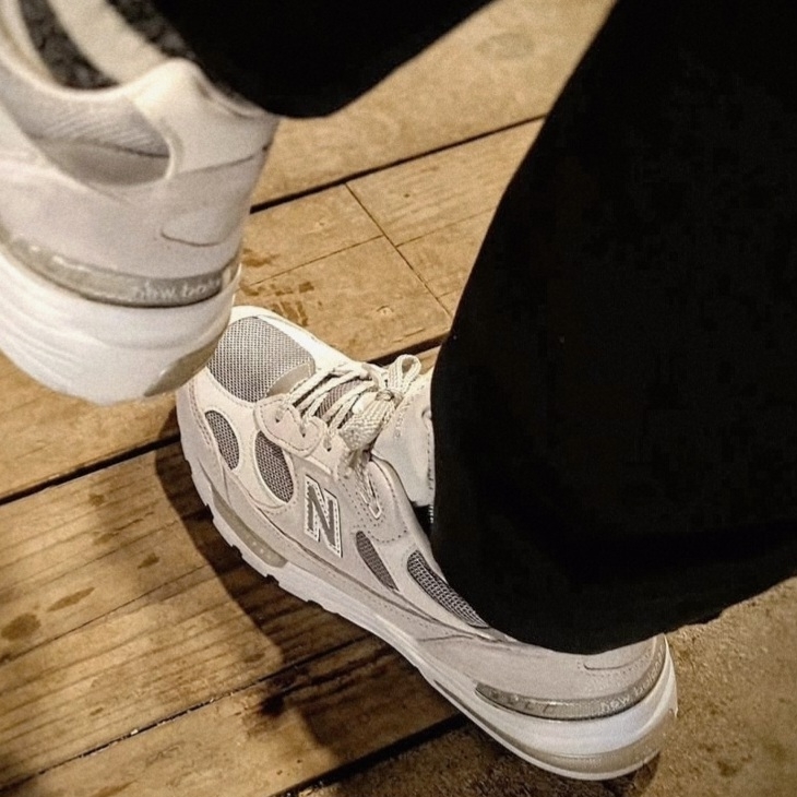 New Balance 992 Made in USA White Silver 착용 스타일