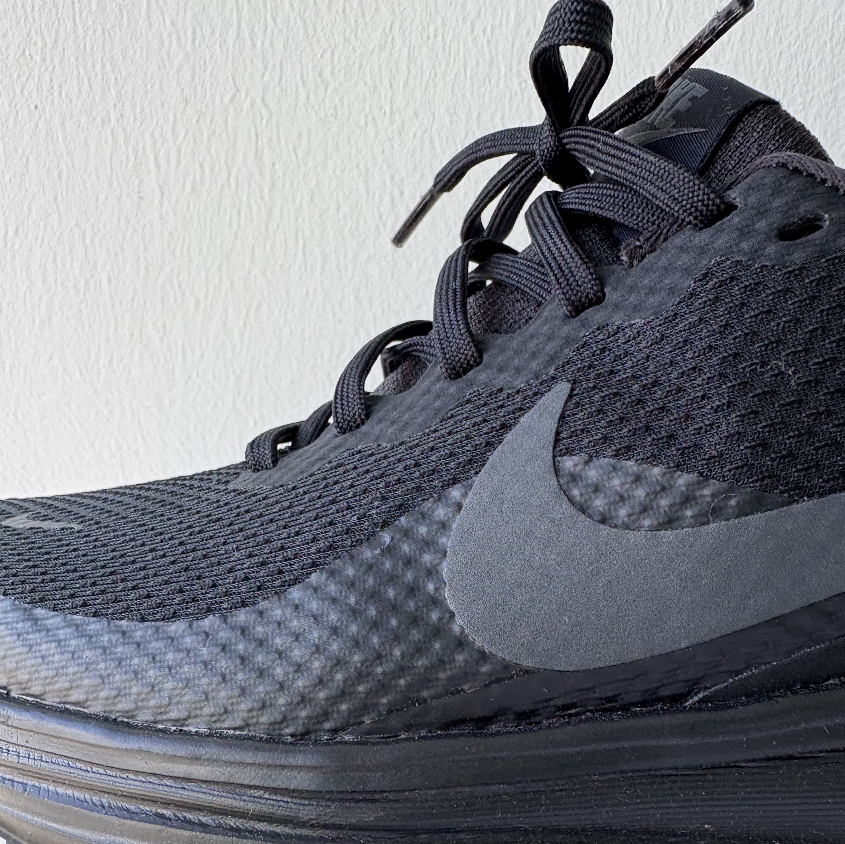 Nike Revolution 7 Black Off Noir 착용 스타일