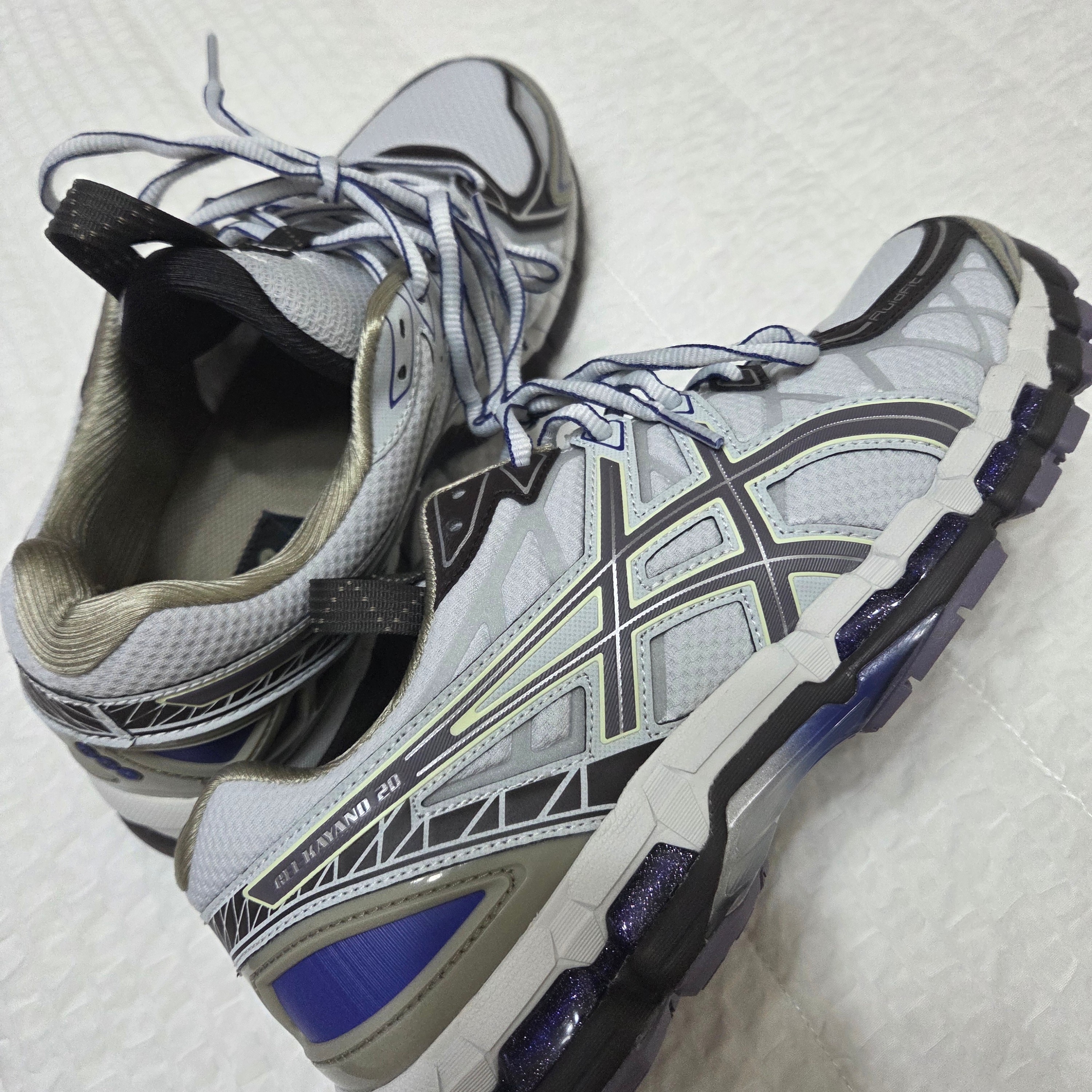 Asics UB10-S Gel-Kayano 20 Glacier Grey Lavender Grey 착용 스타일