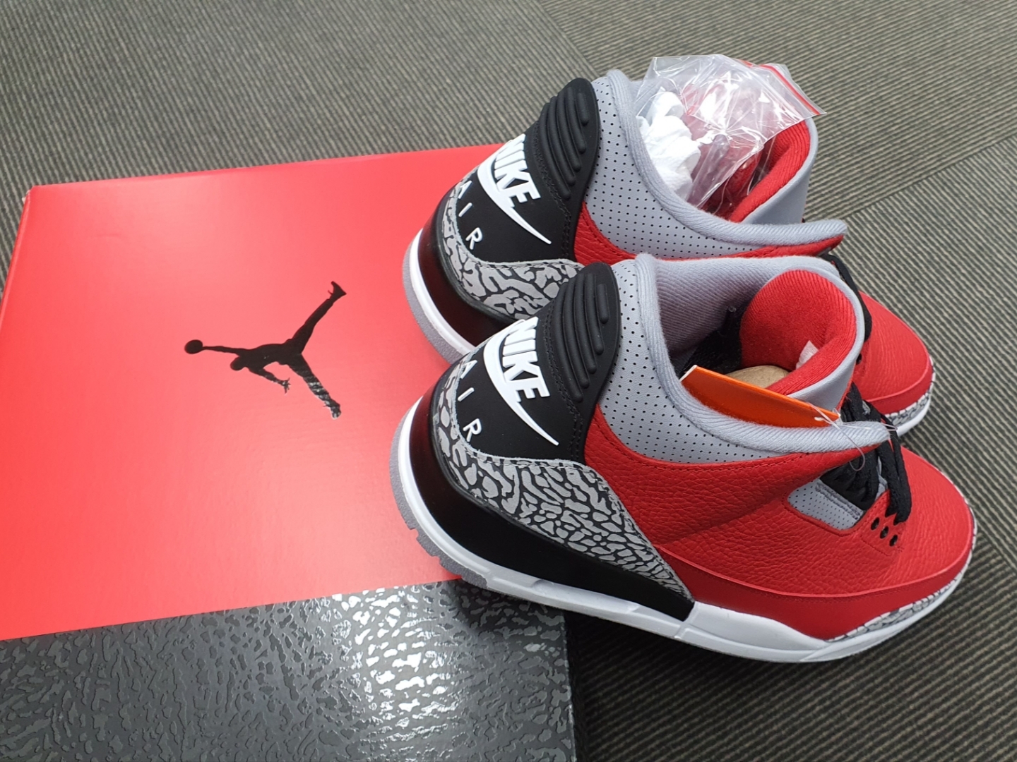 Jordan 3 Retro SE Unite 착용 스타일 - 2