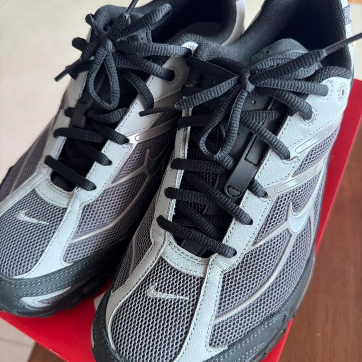 Nike Shox Ride 2 Light Graphite Anthracite 착용 스타일