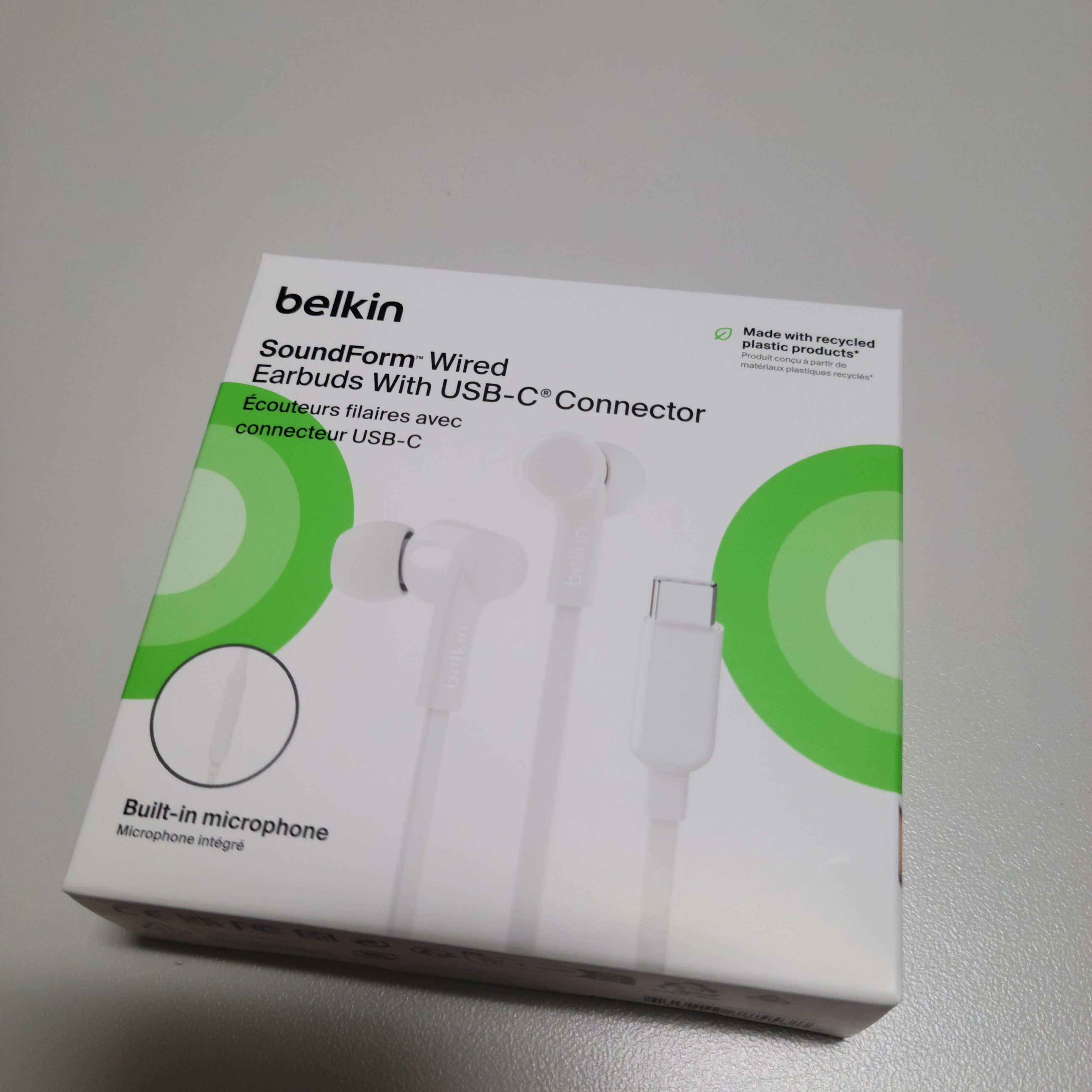 Belkin Wired Earbuds with USB-C Connector White 착용 스타일