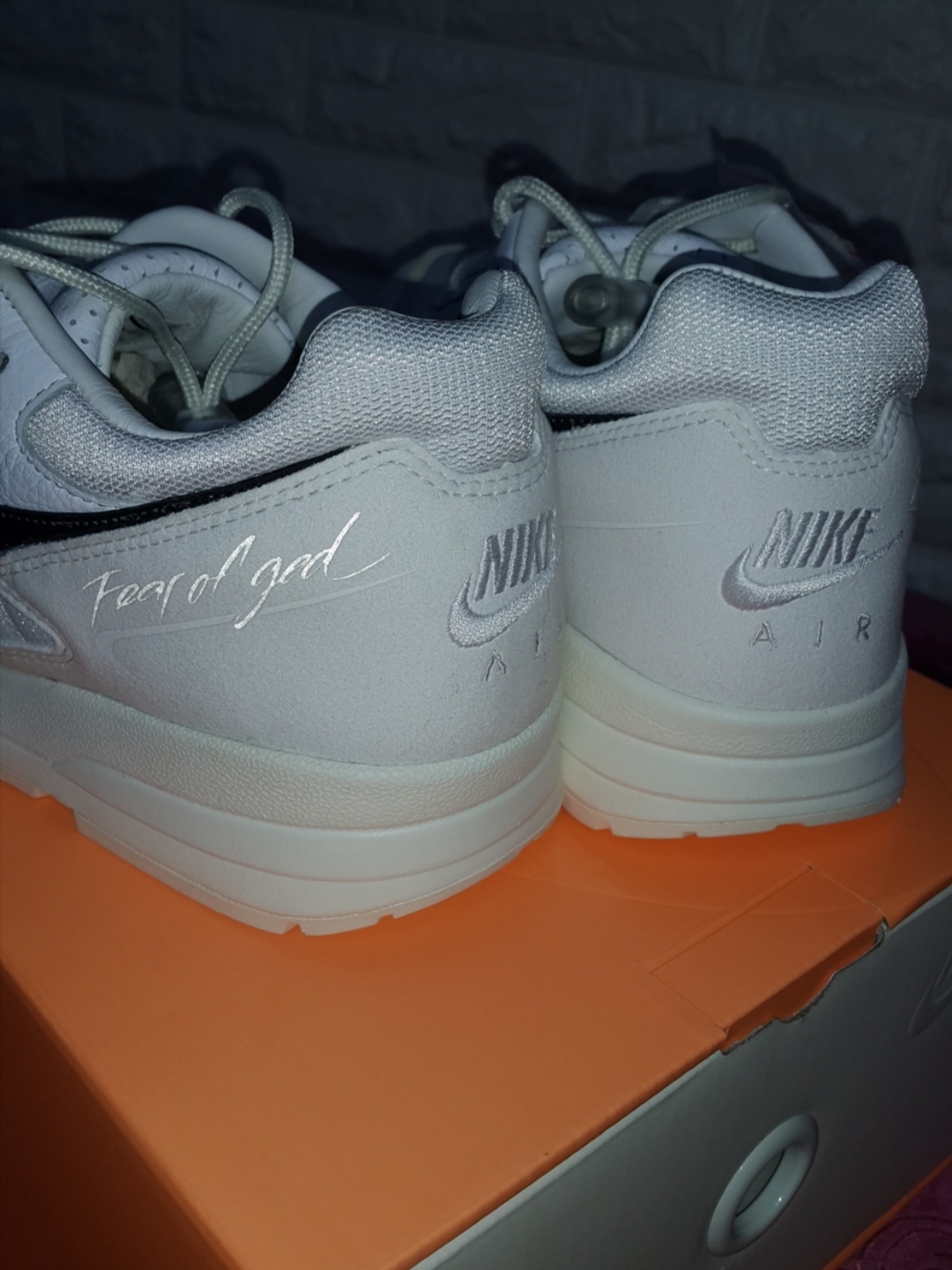 Nike x Fear of God Air Skylon 2 White 착용 스타일