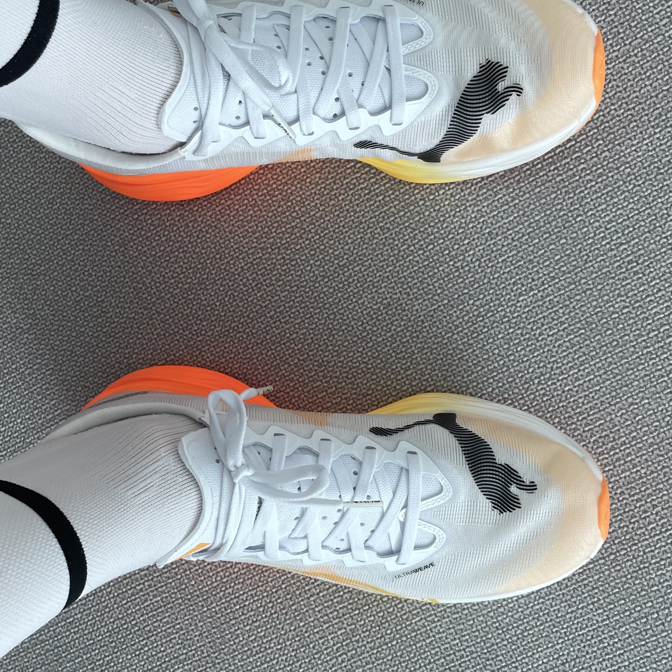 Puma Deviate Nitro Elite 3 White Sun Stream 착용 스타일 - 1