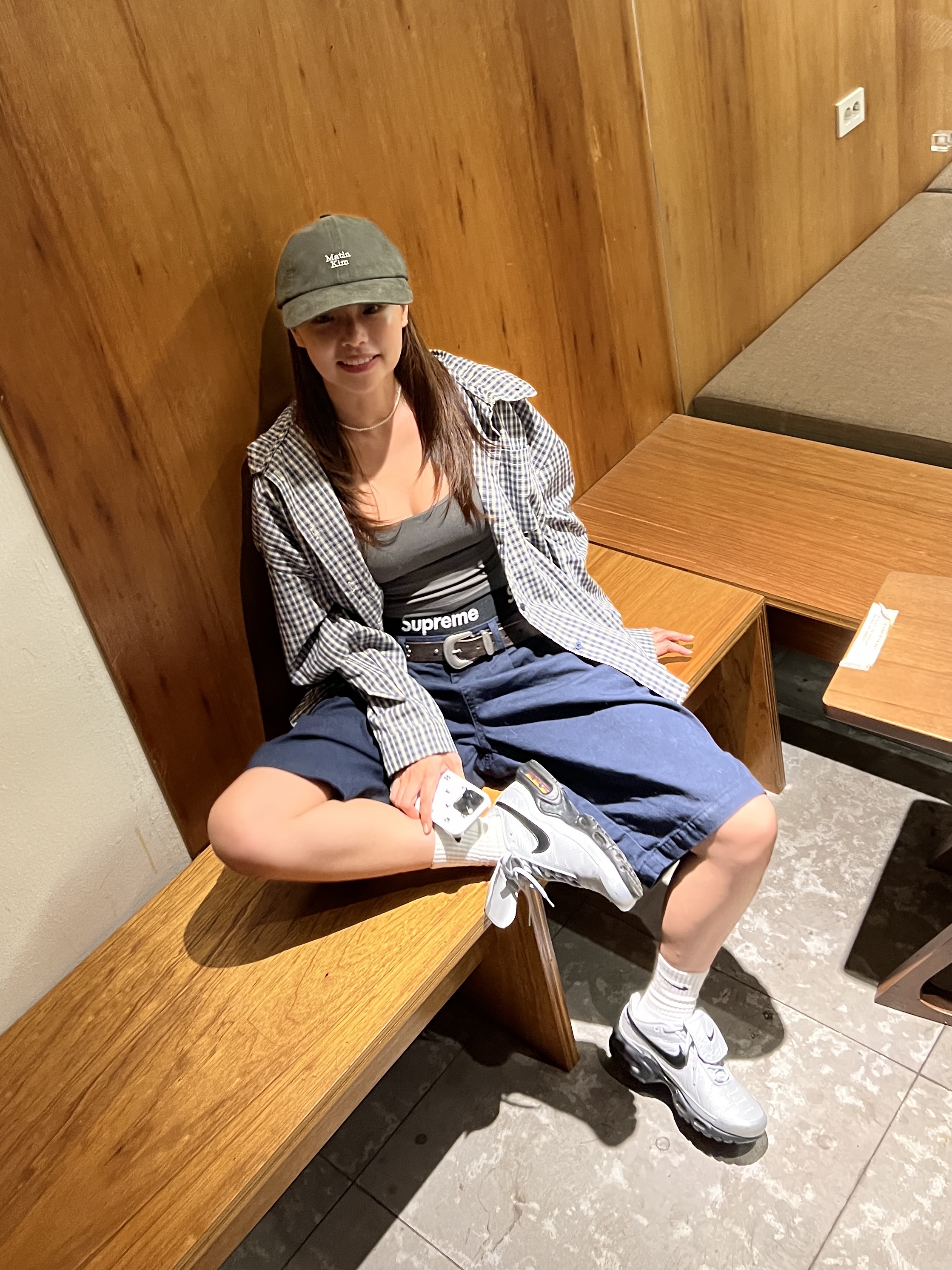 Nike Air Max Plus TNPO Wolf Grey and Black, Supreme Hanes Boxer Briefs Black (4 Pack) 착용 스타일 - 7