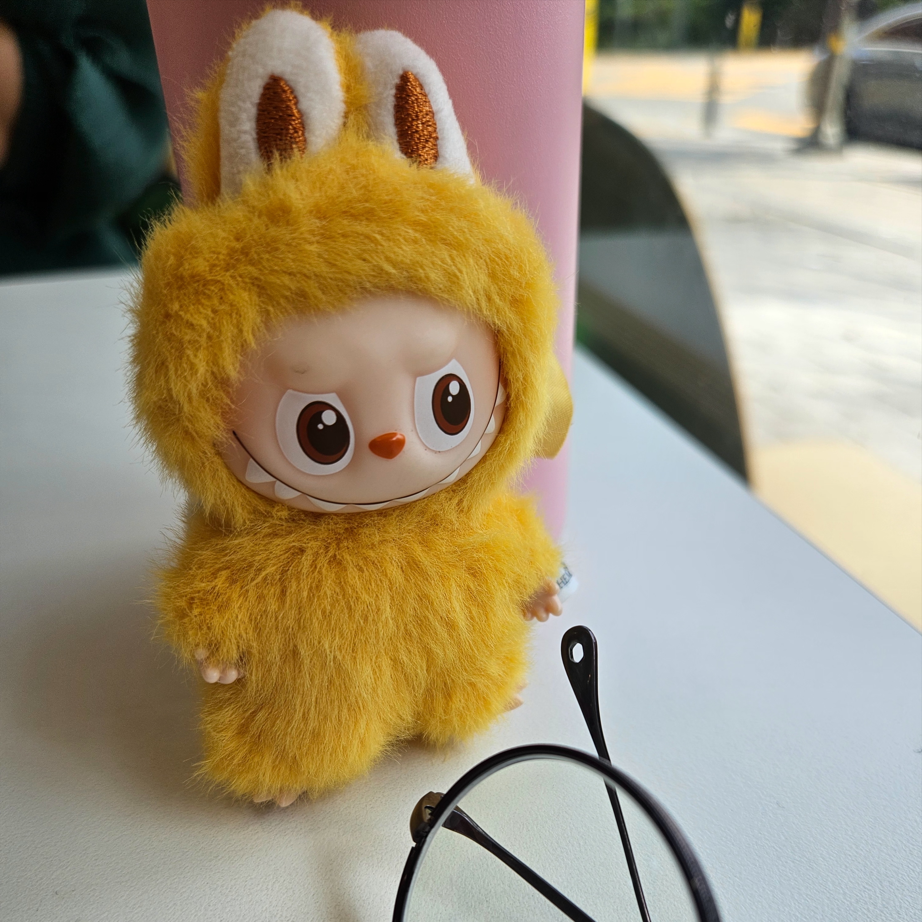 Pop Mart Labubu The Monsters Pin For Love Series Vinyl Plush Pendant (N-Z) Y (Opened Case), Pop Mart Labubu The Monsters Pin For Love Series Vinyl Plush Pendant (N-Z) Q (Opened Case) 착용 스타일 - 1