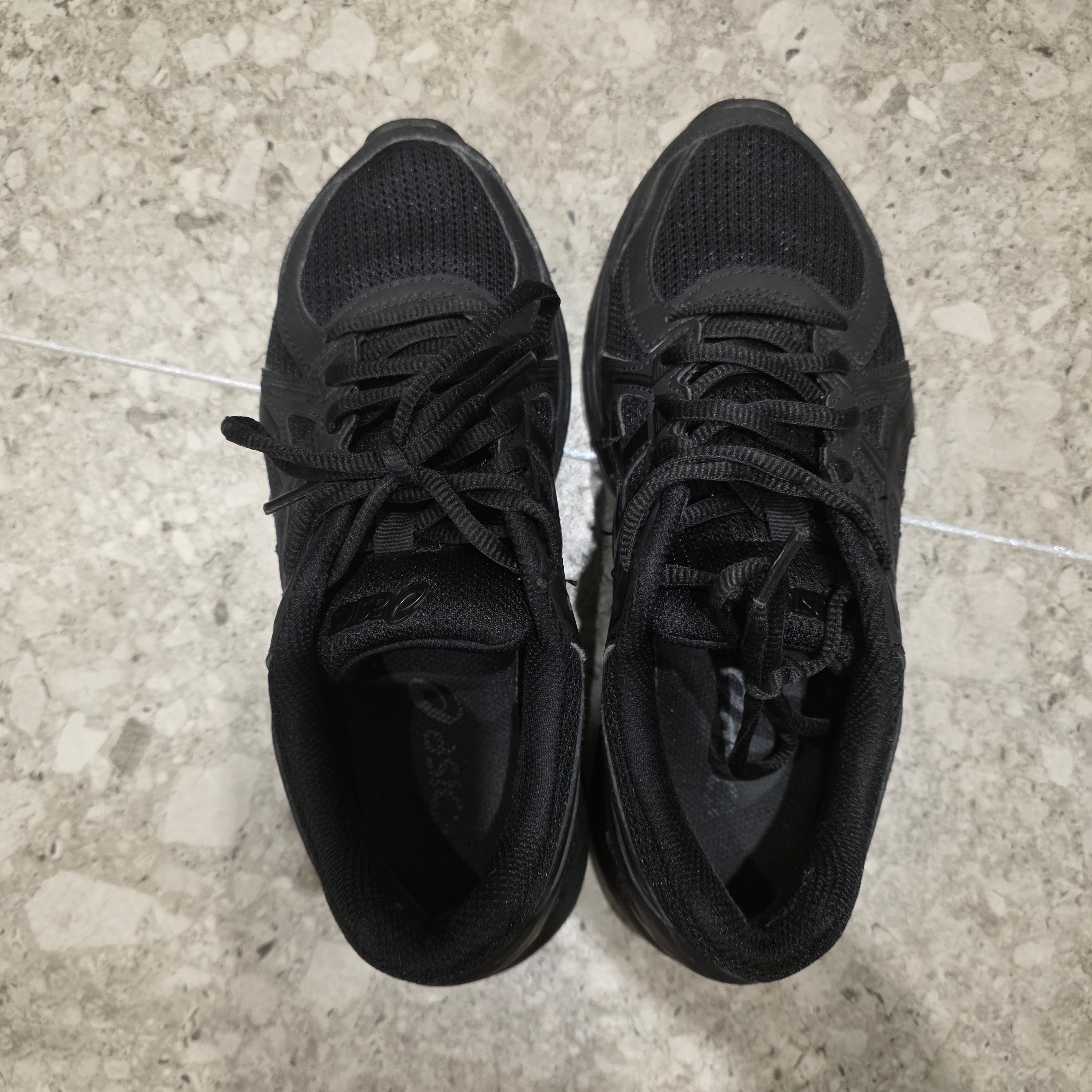Asics Jog 100 2 Black 착용 스타일