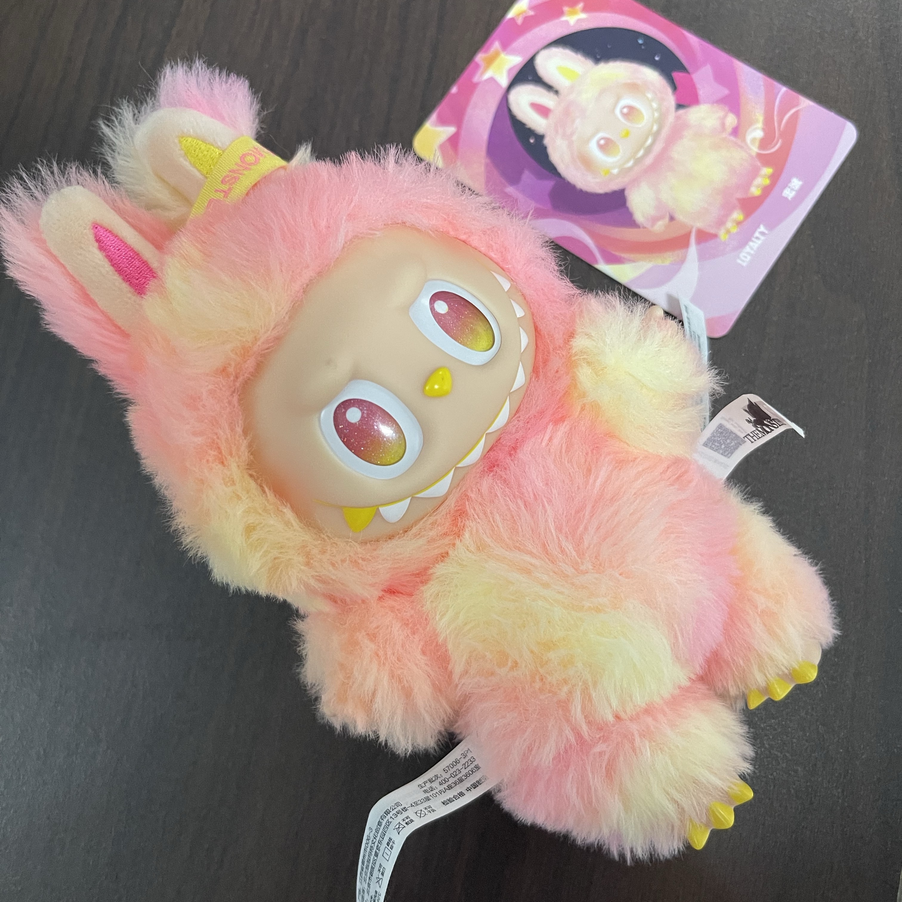 Pop Mart Labubu The Monsters Highlight Series Sealed Case (Bundle of 3/1 Blind Box) 착용 스타일 - 1