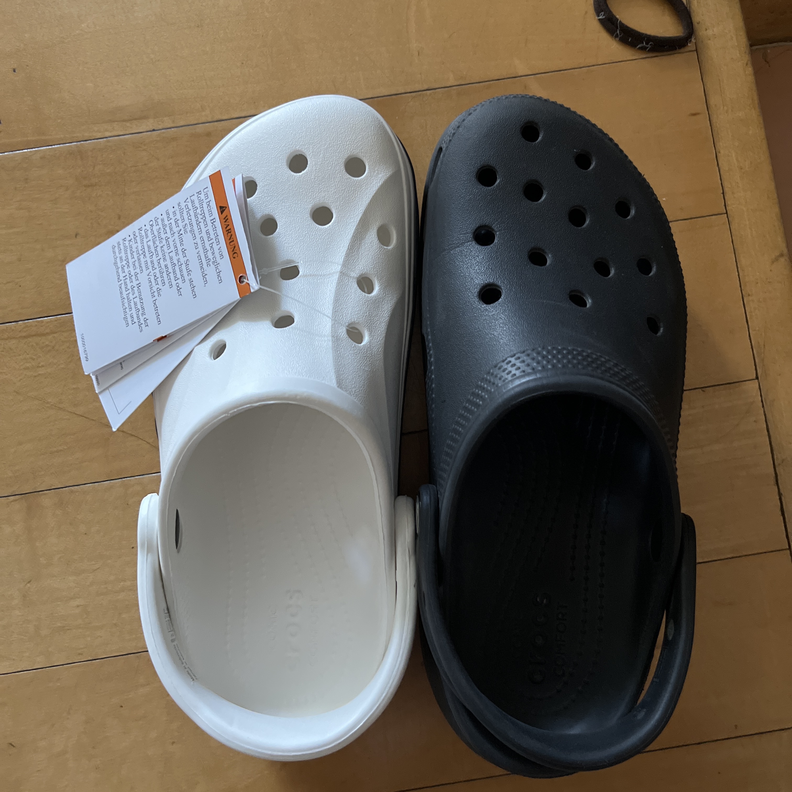Crocs Bayaband Clog White Navy, (W) Crocs Classic Platform Clog Black 착용 스타일