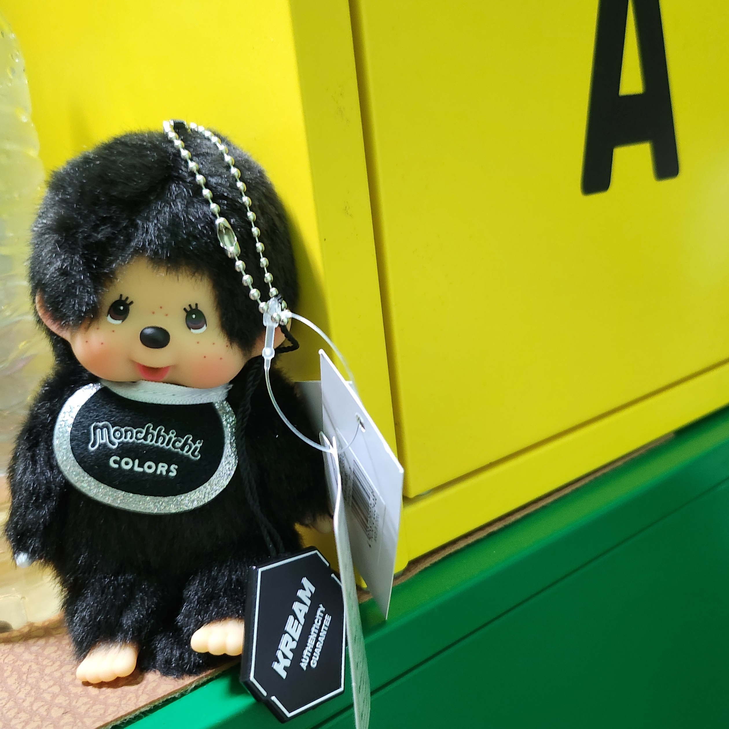 Monchhichi Colors Key Chain Black 착용 스타일