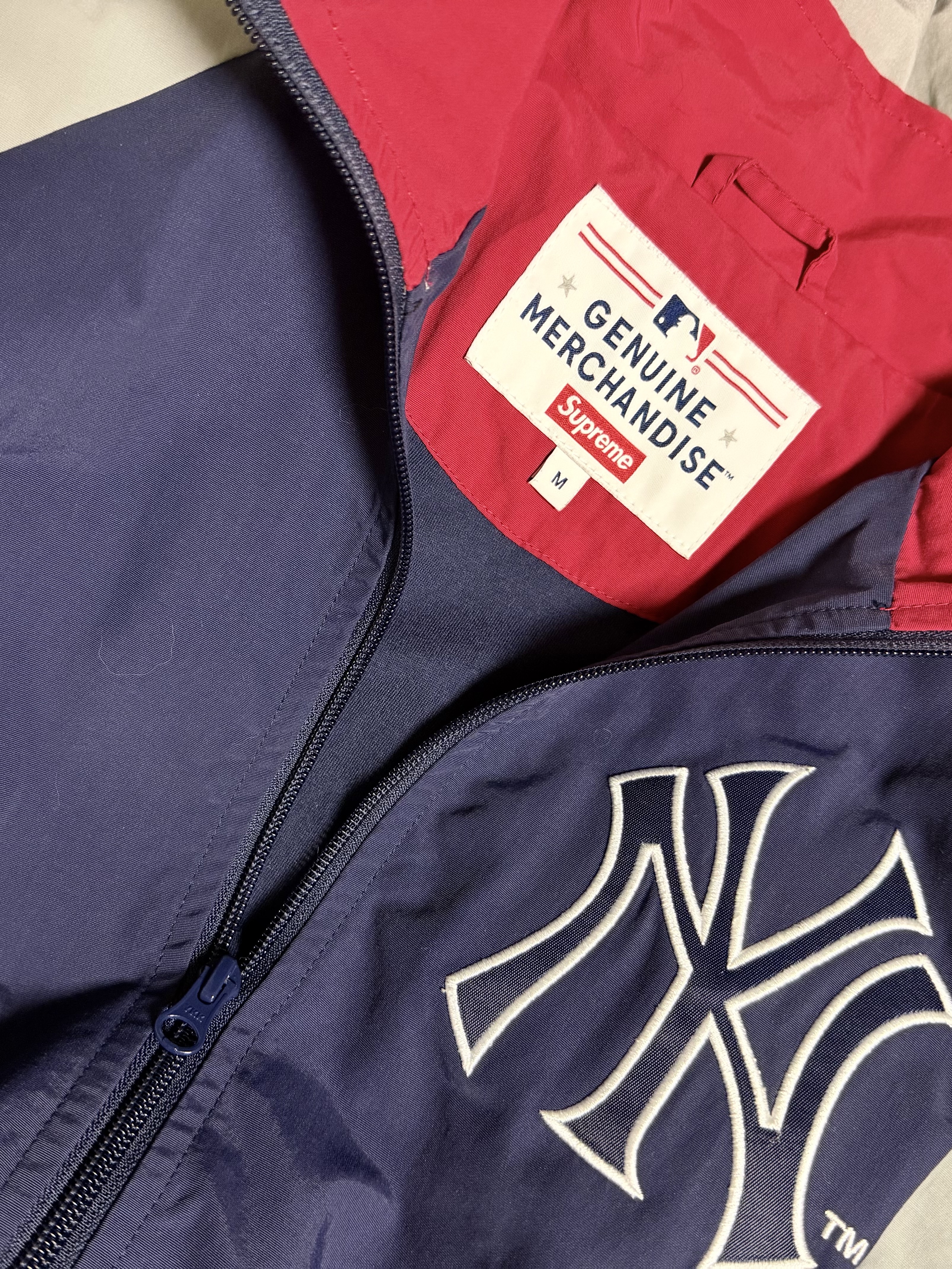 Supreme x New York Yankees Track Jacket Navy - 21FW 착용 스타일