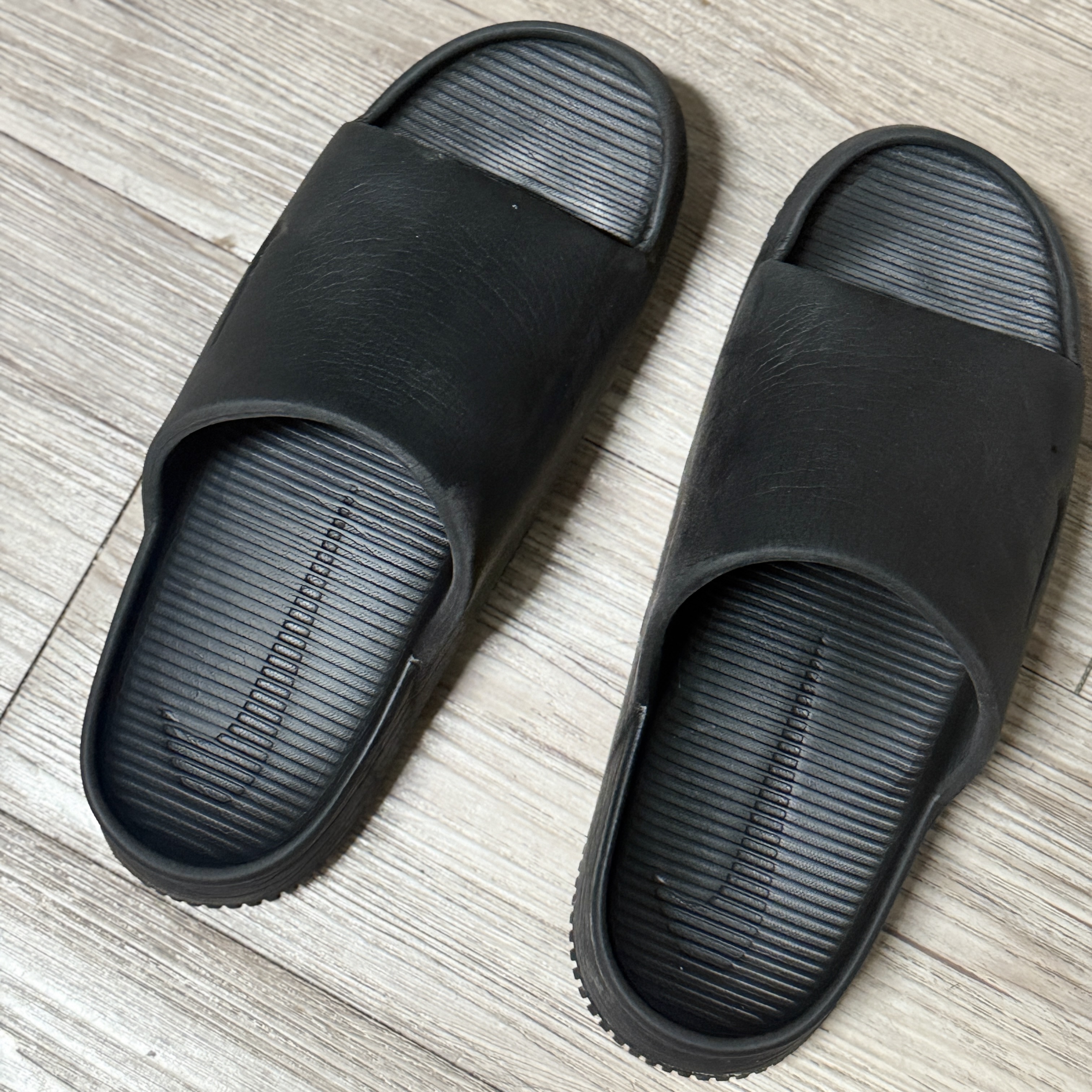 Nike Calm Slide Black 착용 스타일