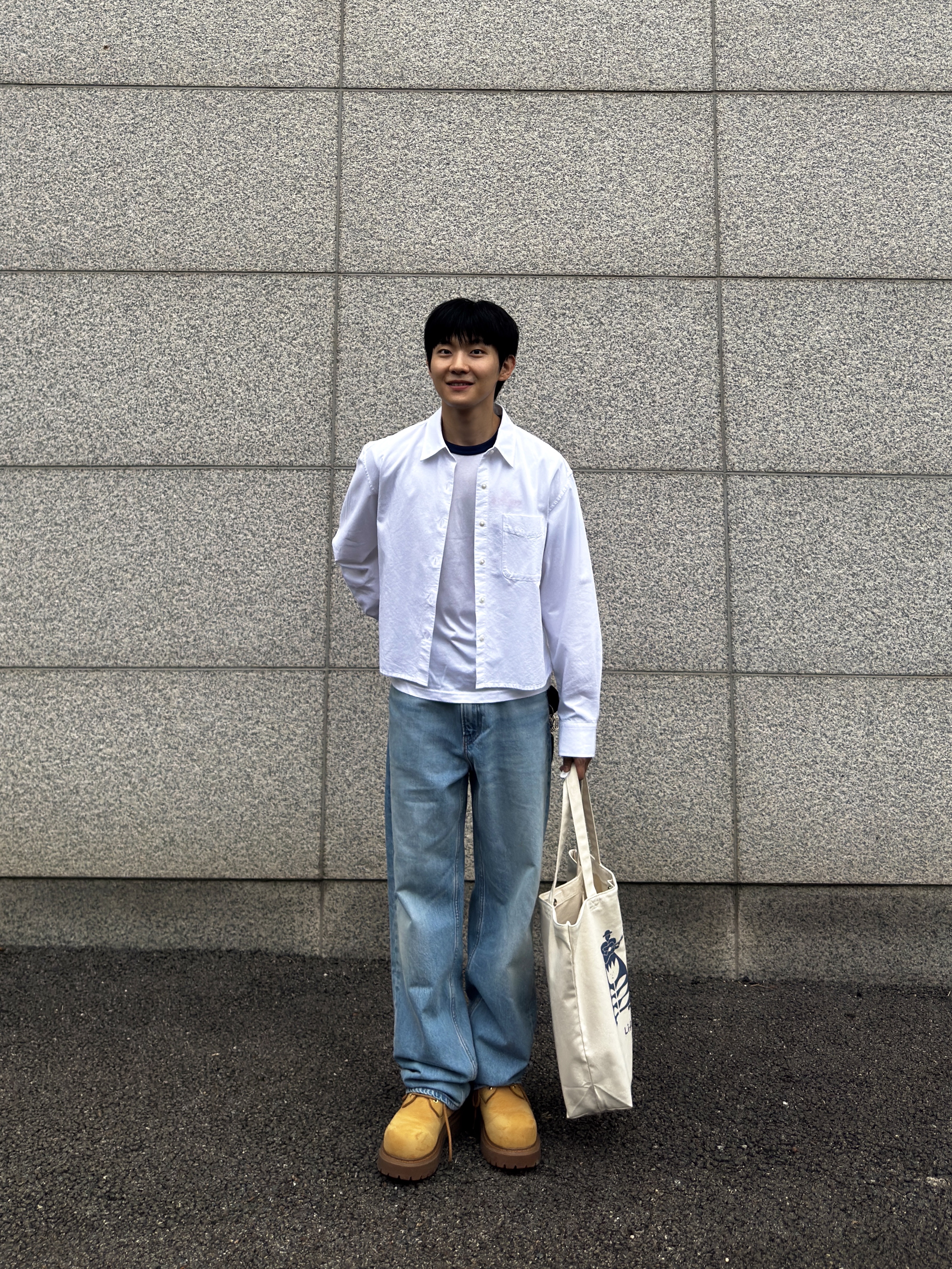 LOSTGARDEN Route Tan, Uniqlo x JW Anderson Straight Jean Blue - KR 착용 스타일