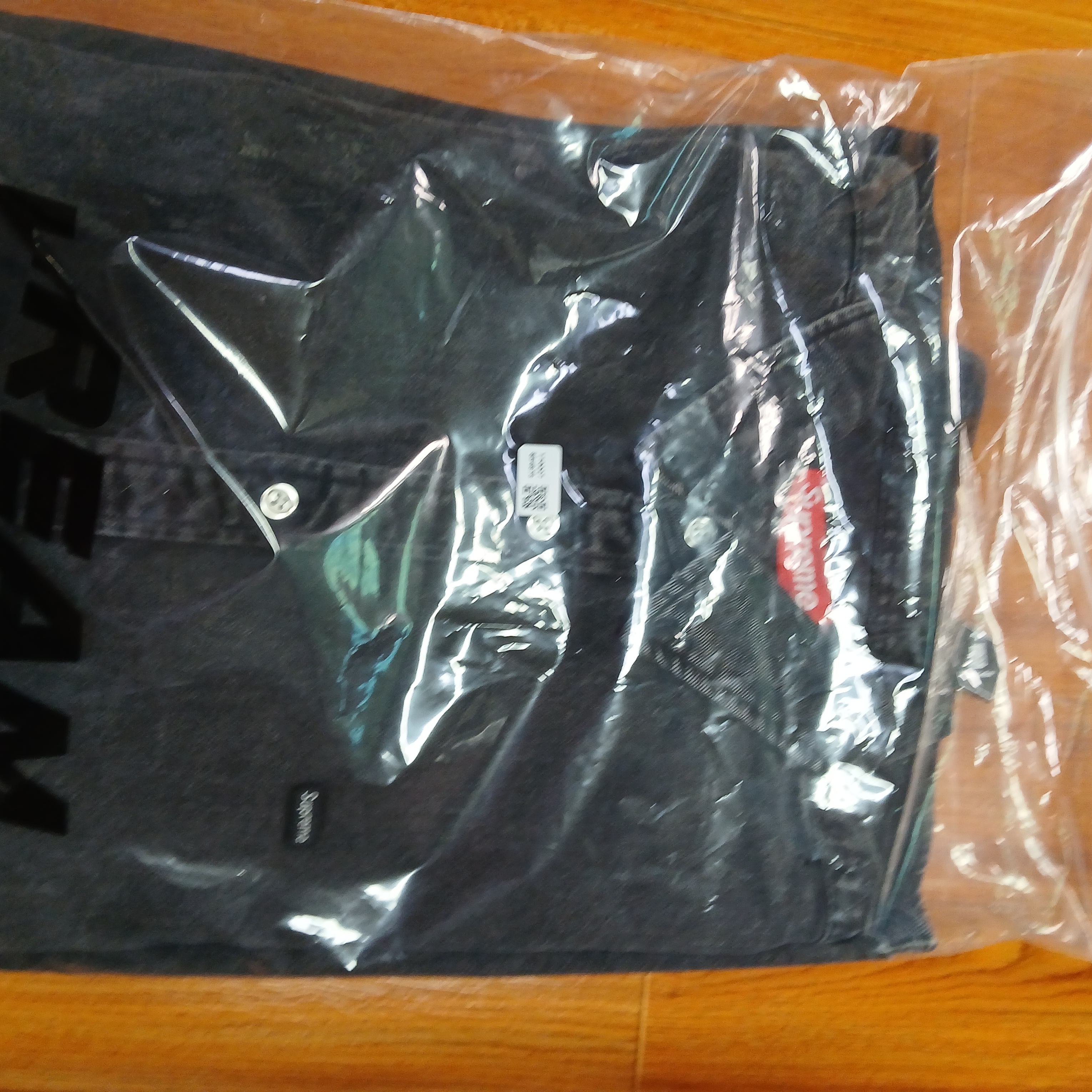 Supreme Small Box Denim Shirt Black - 25FW 착용 스타일