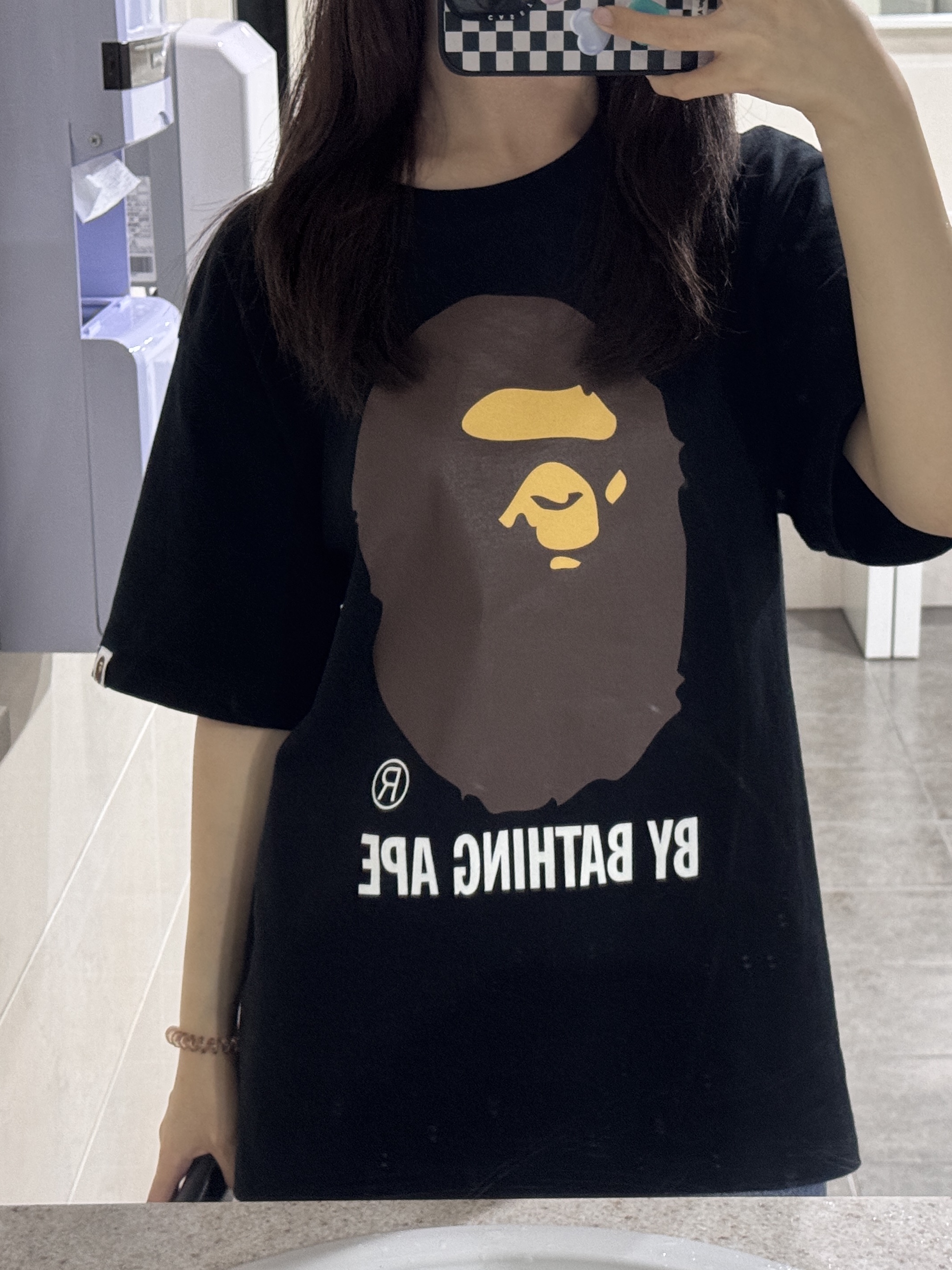 BAPE By Bathing Ape T-Shirt Black, Crocs Echo Clog Bone Black 착용 스타일 - 2