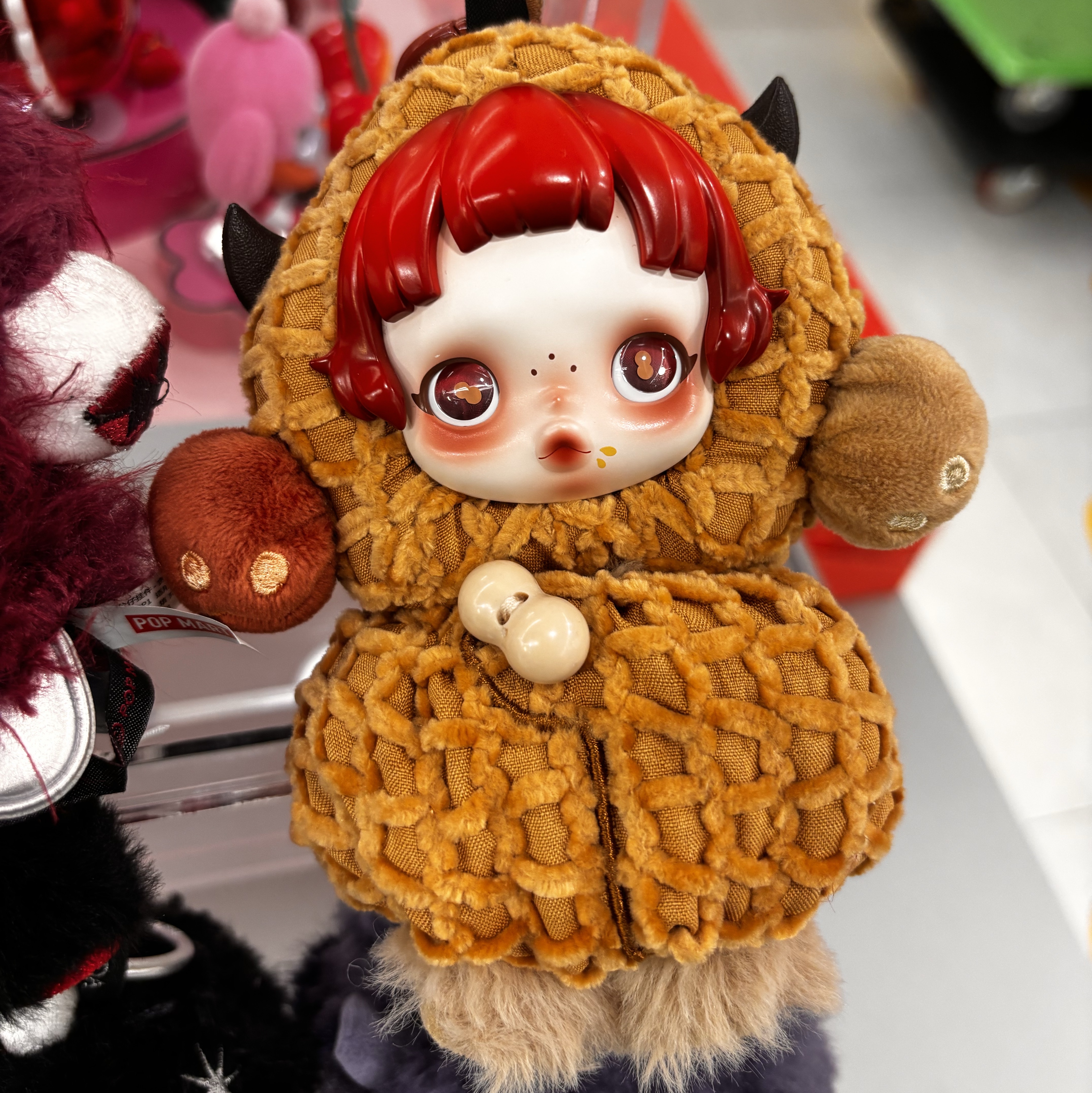 Pop Mart Skullpanda You Found Me ! Series Plush Doll Pendant Pranky Peanut (Opened Case) 착용 스타일