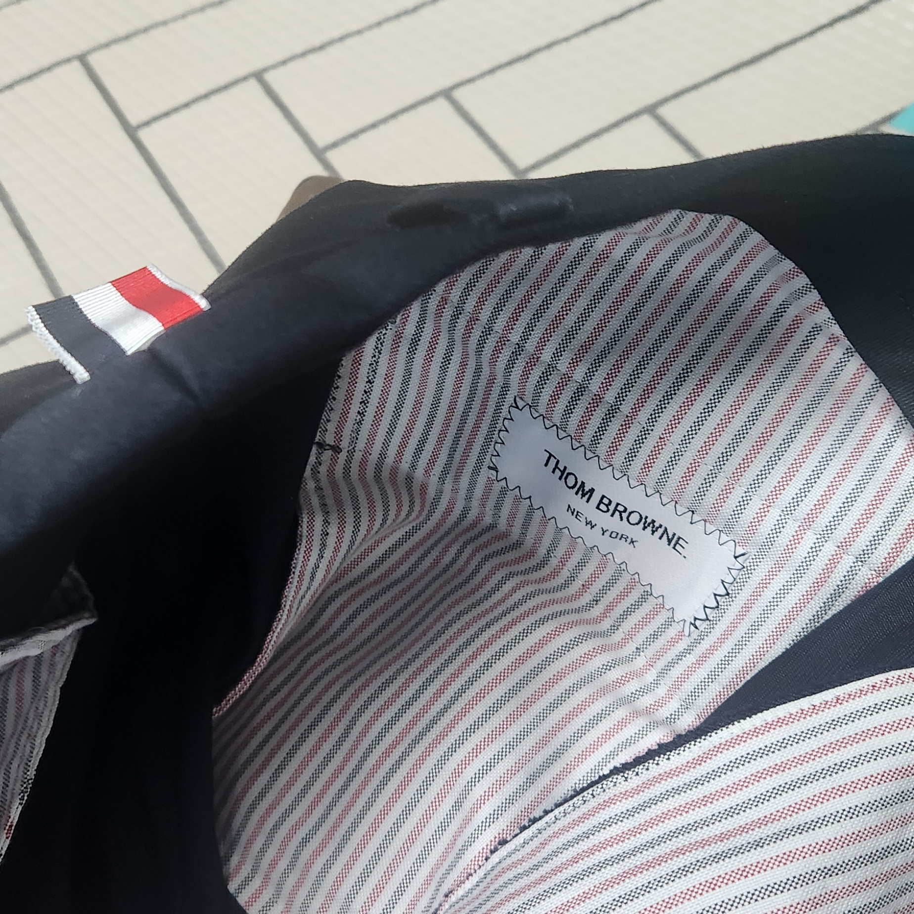 Thom Browne Cotton Twill Knit Seamed 4-Bar Unconstructed Chino Trouser Navy 착용 스타일 - 3