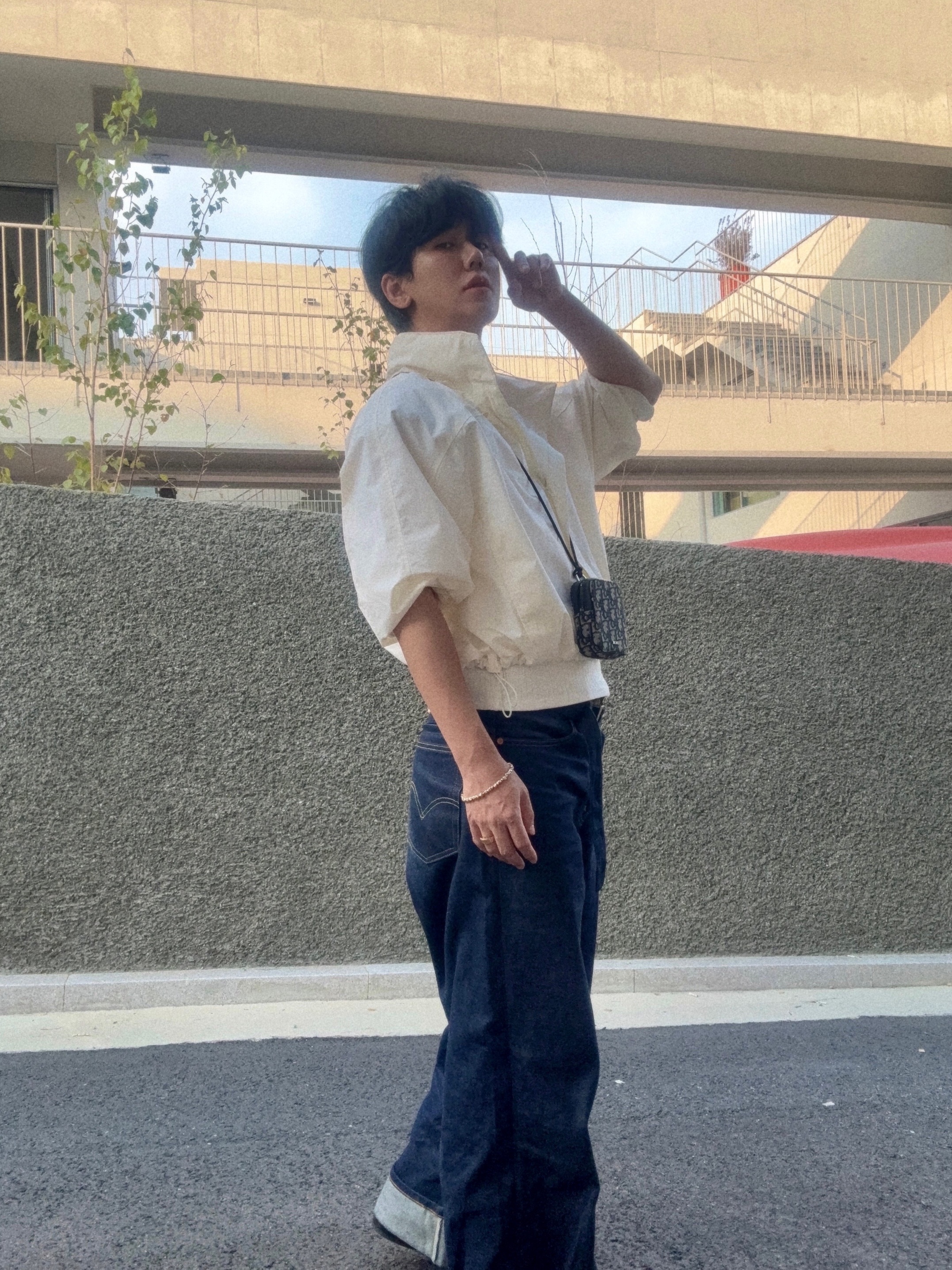 Levi's x Sacai Denim Pants Indigo 착용 스타일 - 1