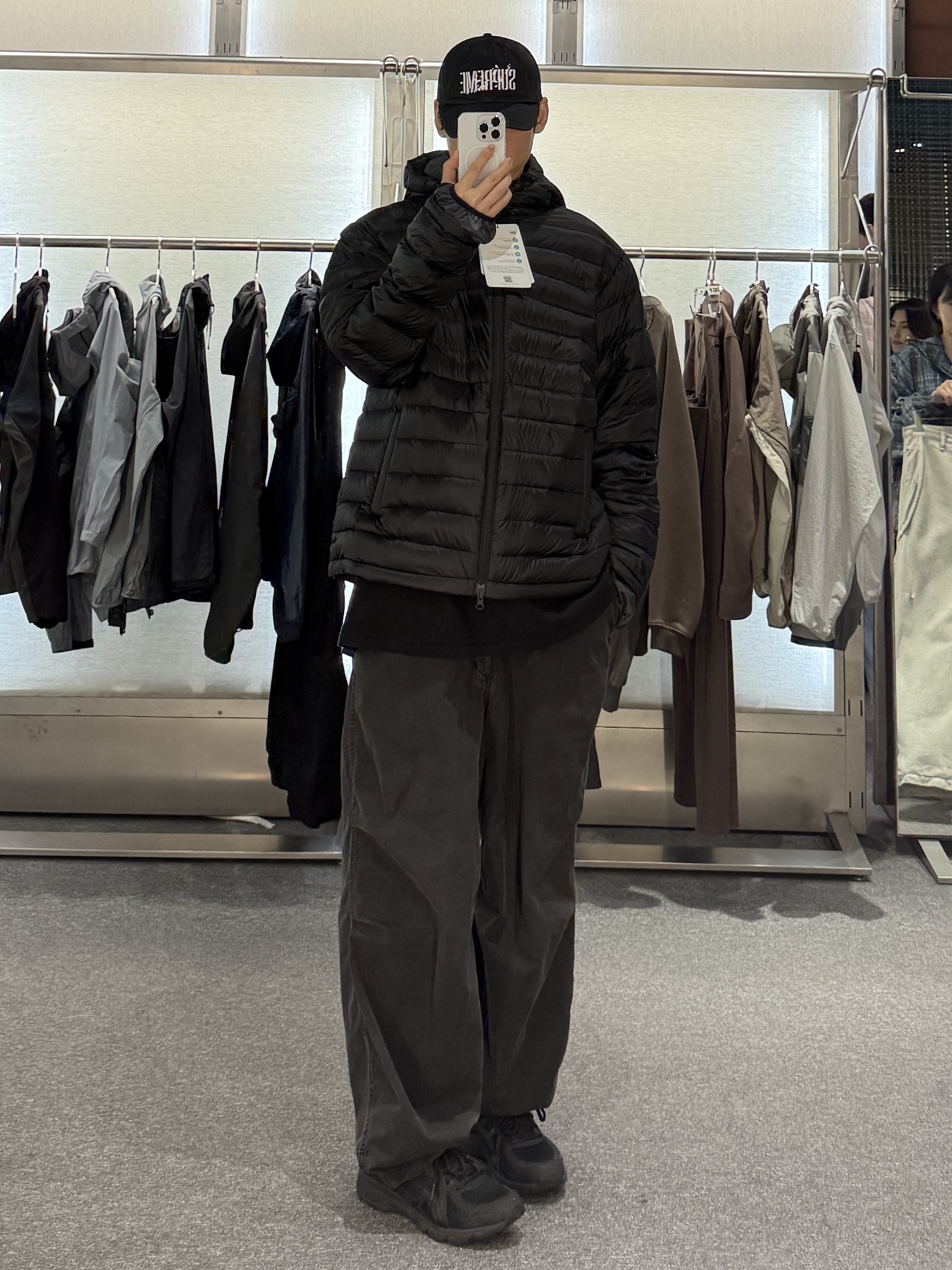 Asics Jog 100 T Black - 4E Extra Wide, Uniqlo C Wide Parachute Pants Denim Dark Gray - KR 착용 스타일 - 3