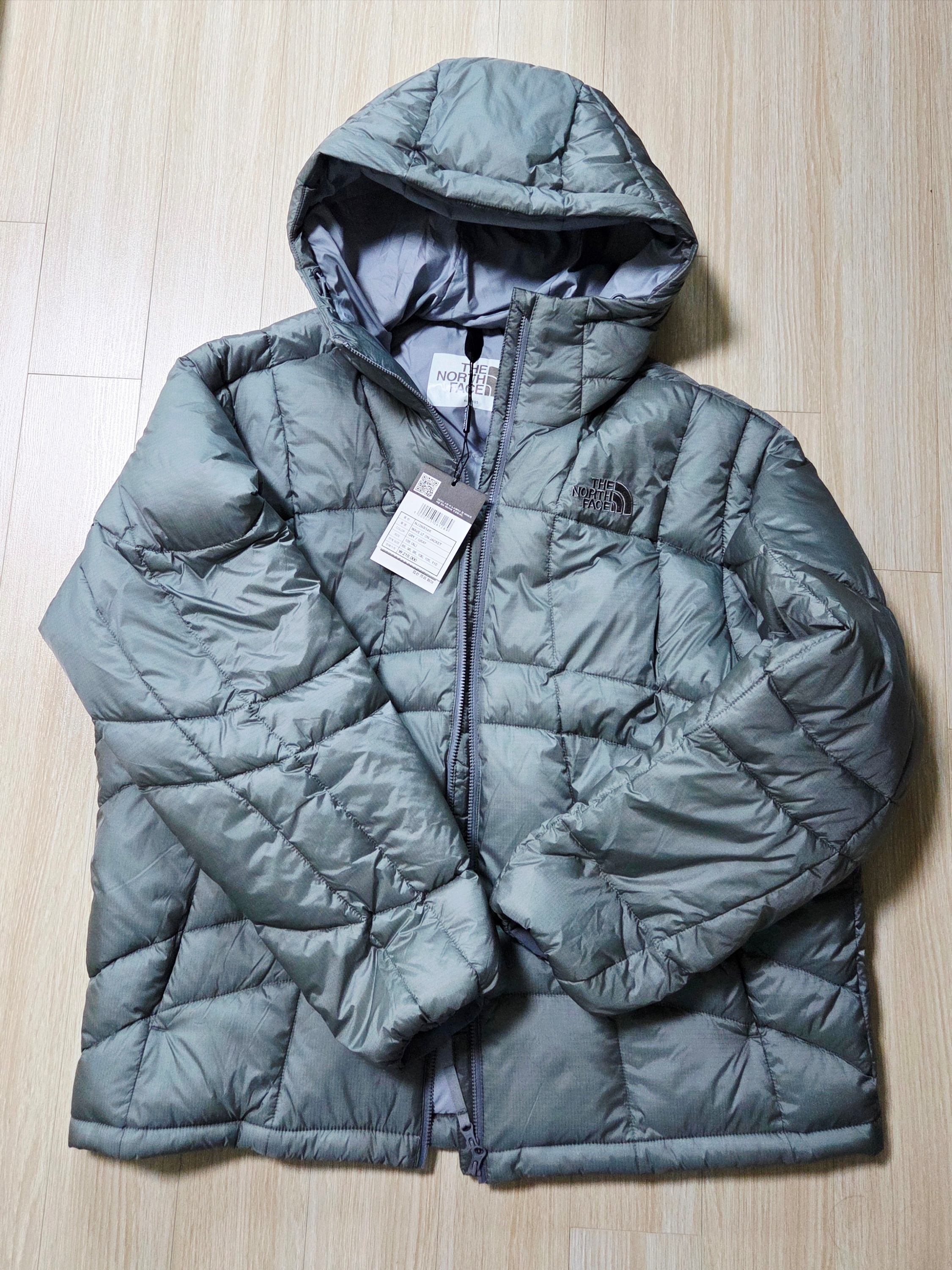 The North Face Wave LT On Jacket Gray 착용 스타일 - 1