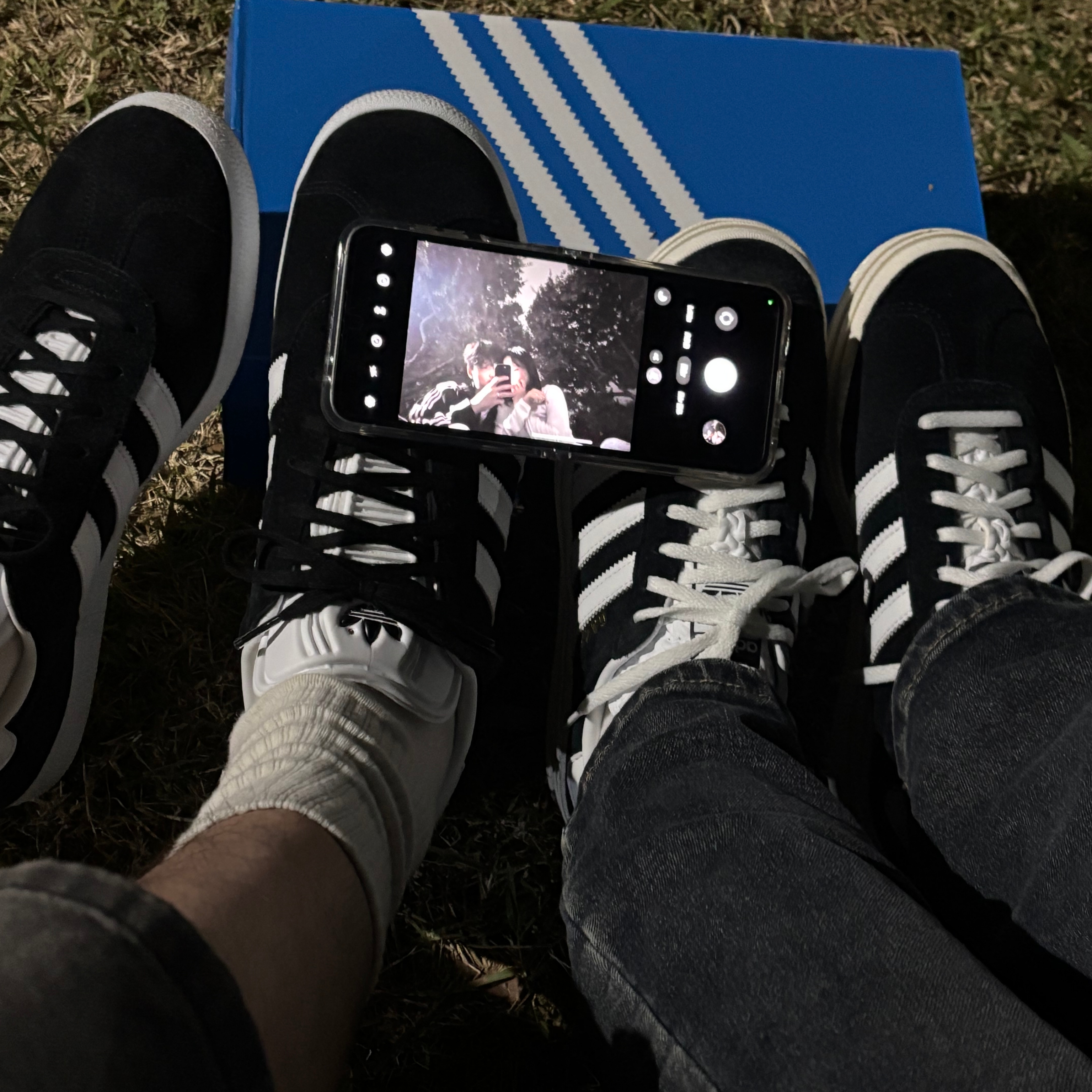 Adidas Gazelle Core Black White, (W) Adidas Gazelle Bold Core Black Cloud White 착용 스타일 - 1