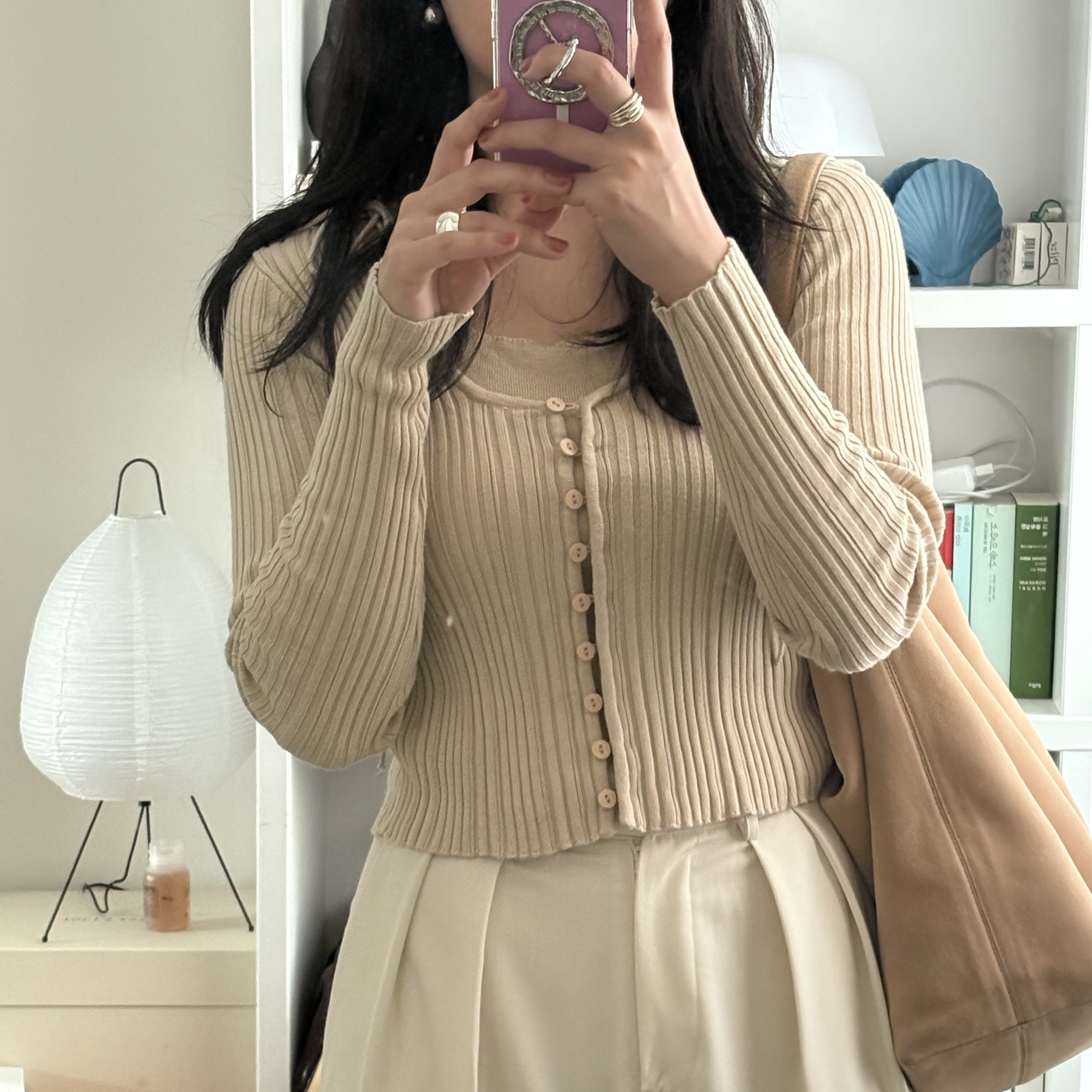 Aviemuah Ave Mac Phone Knob Rhodium, (W) Aviemuah String Top Layered Modal Cardigan Beige 착용 스타일 - 1