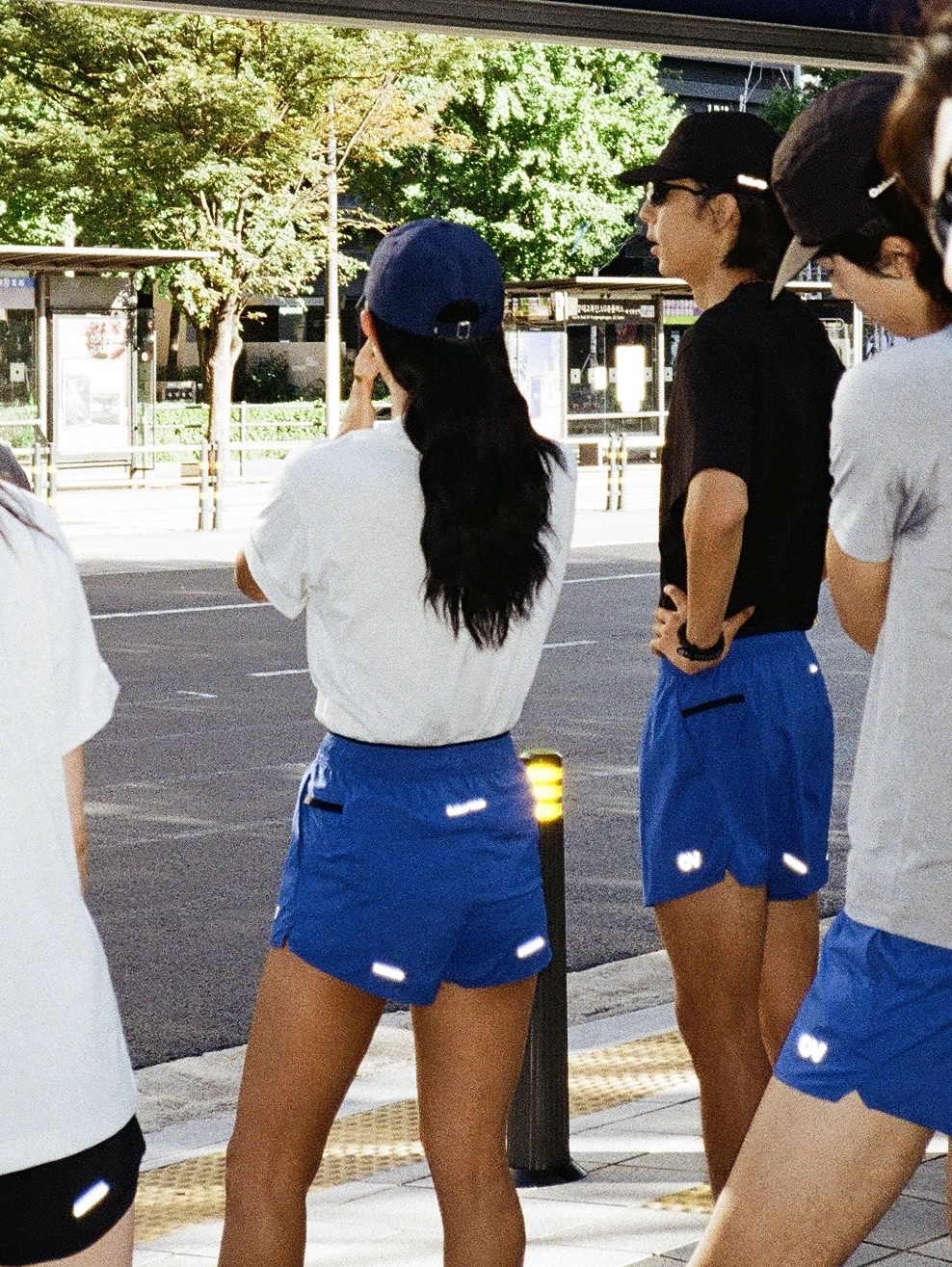 Outdoor Voices Aircorepro™ Classic Logo Ny Tee Black, Outdoor Voices Aircorepro™ Classic Logo Ny Tee White 착용 스타일 - 9